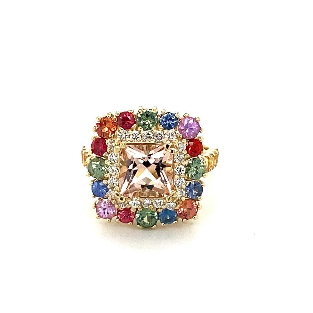 Contemporary 4.05 Carat Morganite Sapphire Diamond Yellow Gold Cocktail Ring For Sale