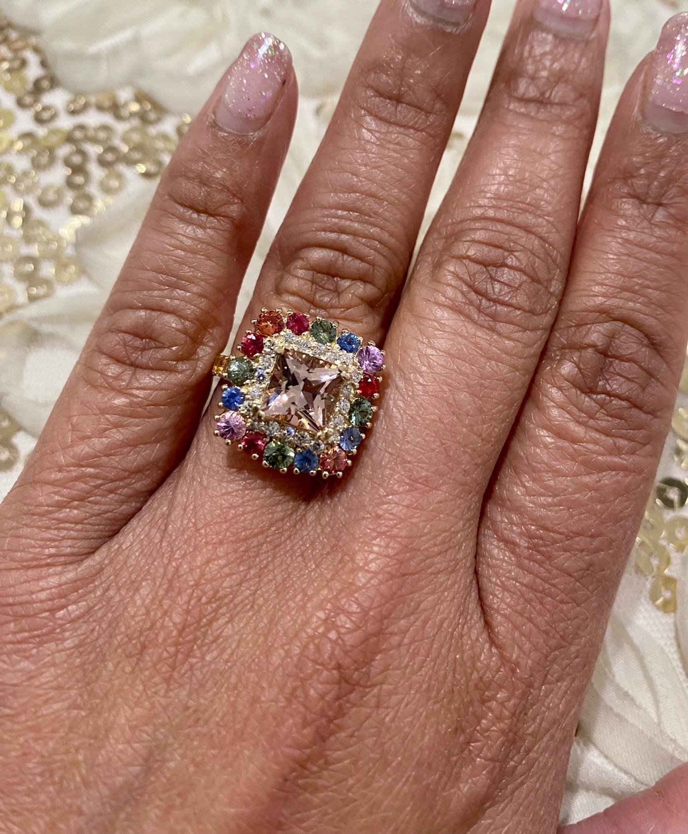 4.05 Carat Morganite Sapphire Diamond Yellow Gold Cocktail Ring In New Condition For Sale In Los Angeles, CA