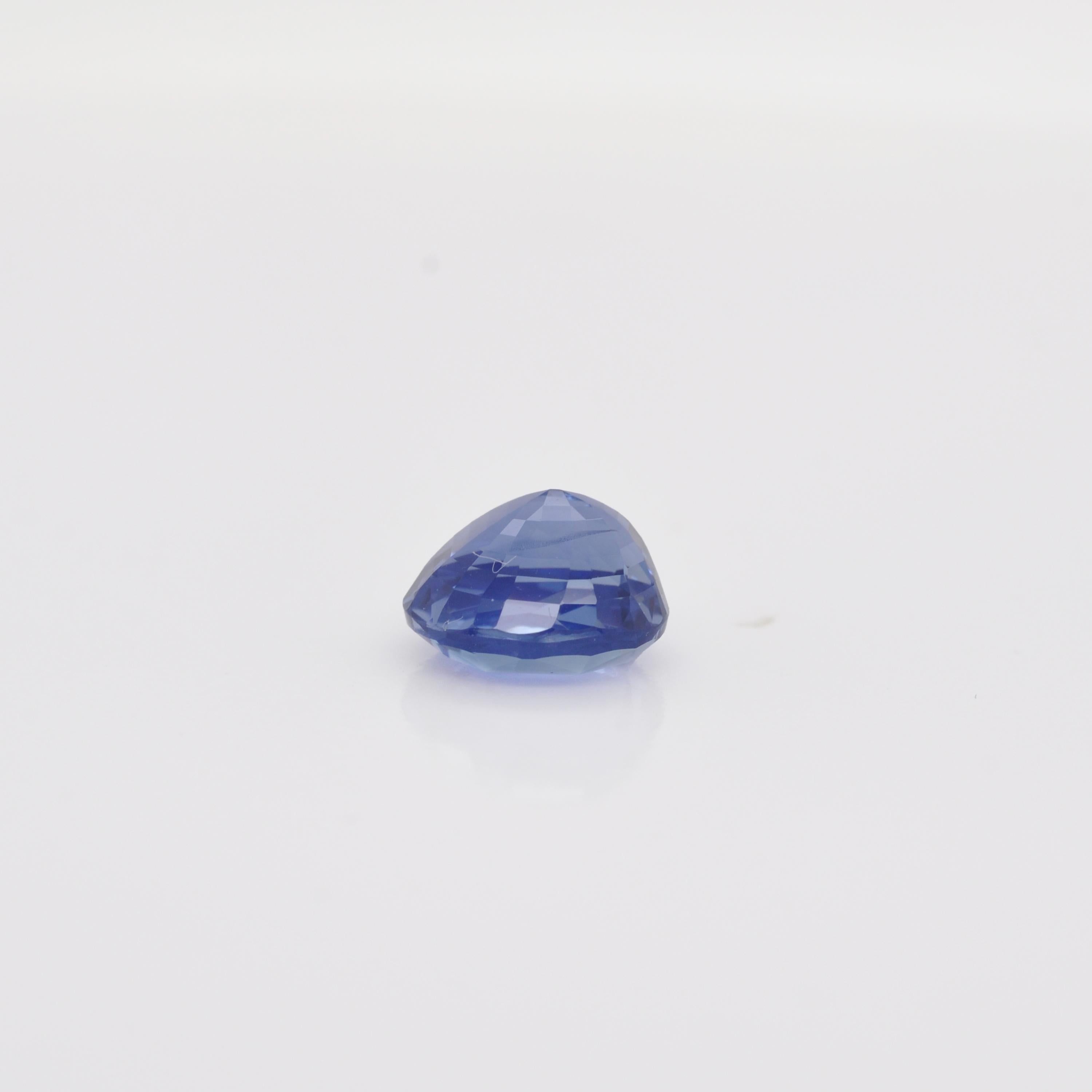 4.05 Carat Natural Ceylon Sri Lanka Blue Sapphire Oval Gemstone For Sale 1