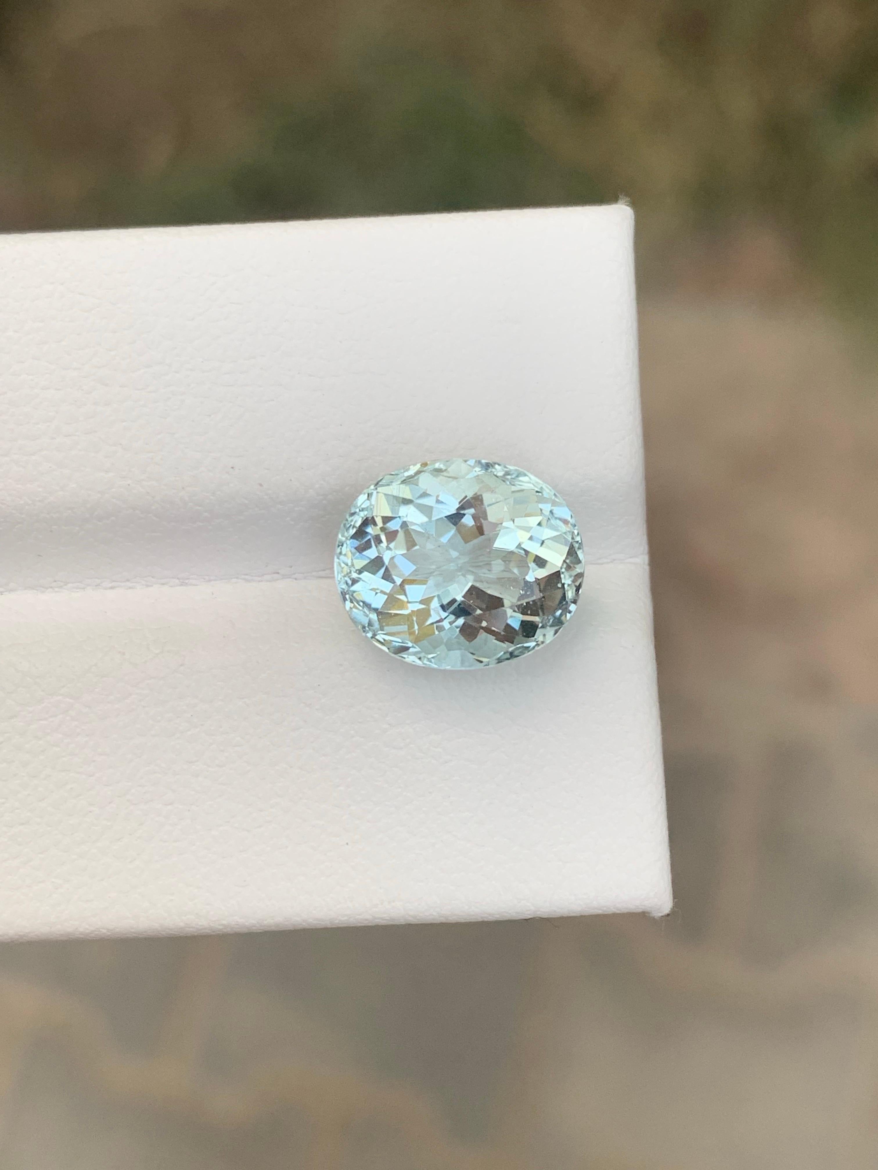 4.05 Karat natürlicher loser Aquamarin Ovalform Edelstein aus Nigeria im Angebot 4