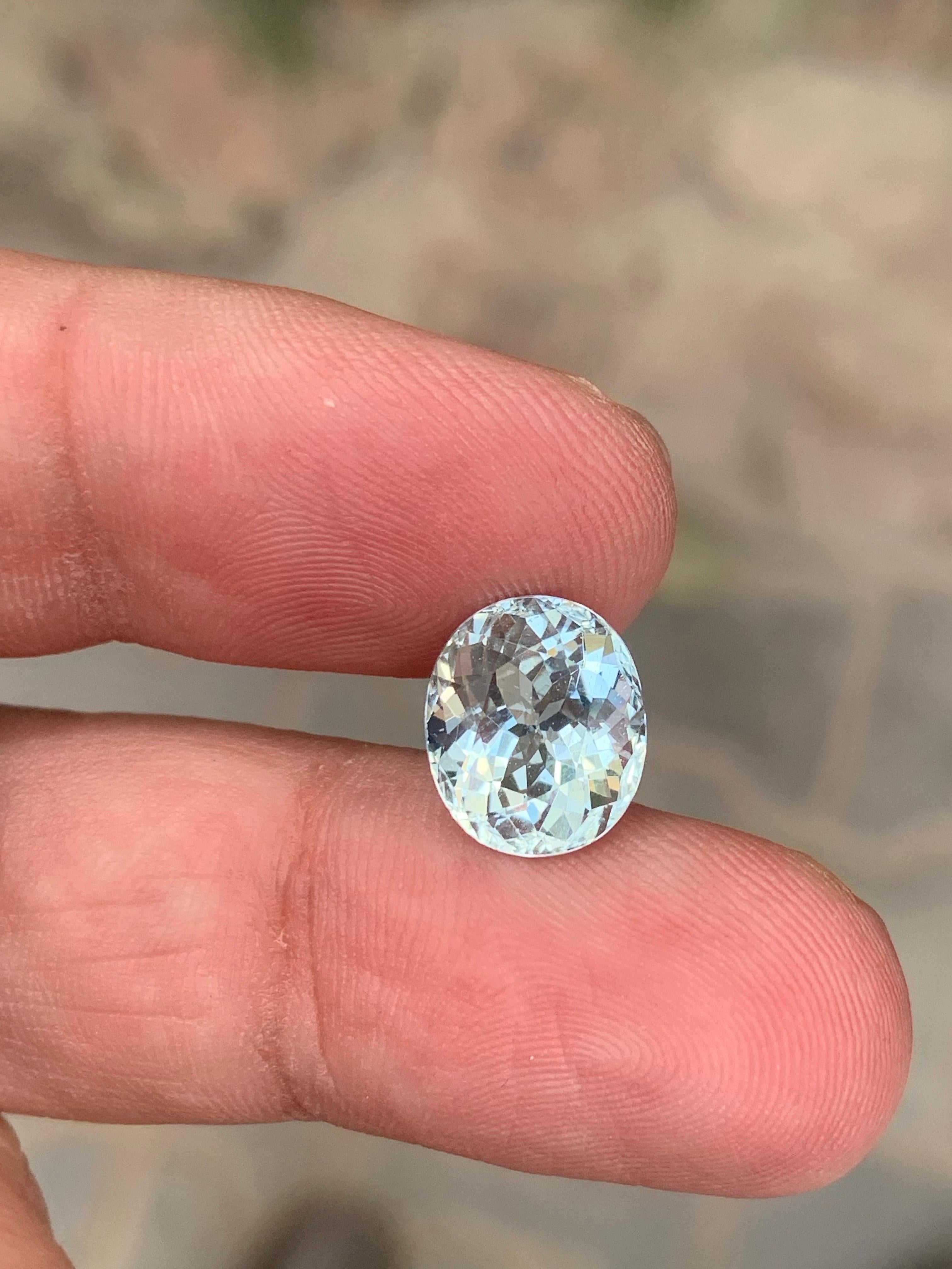 4.05 Karat natürlicher loser Aquamarin Ovalform Edelstein aus Nigeria im Angebot 8