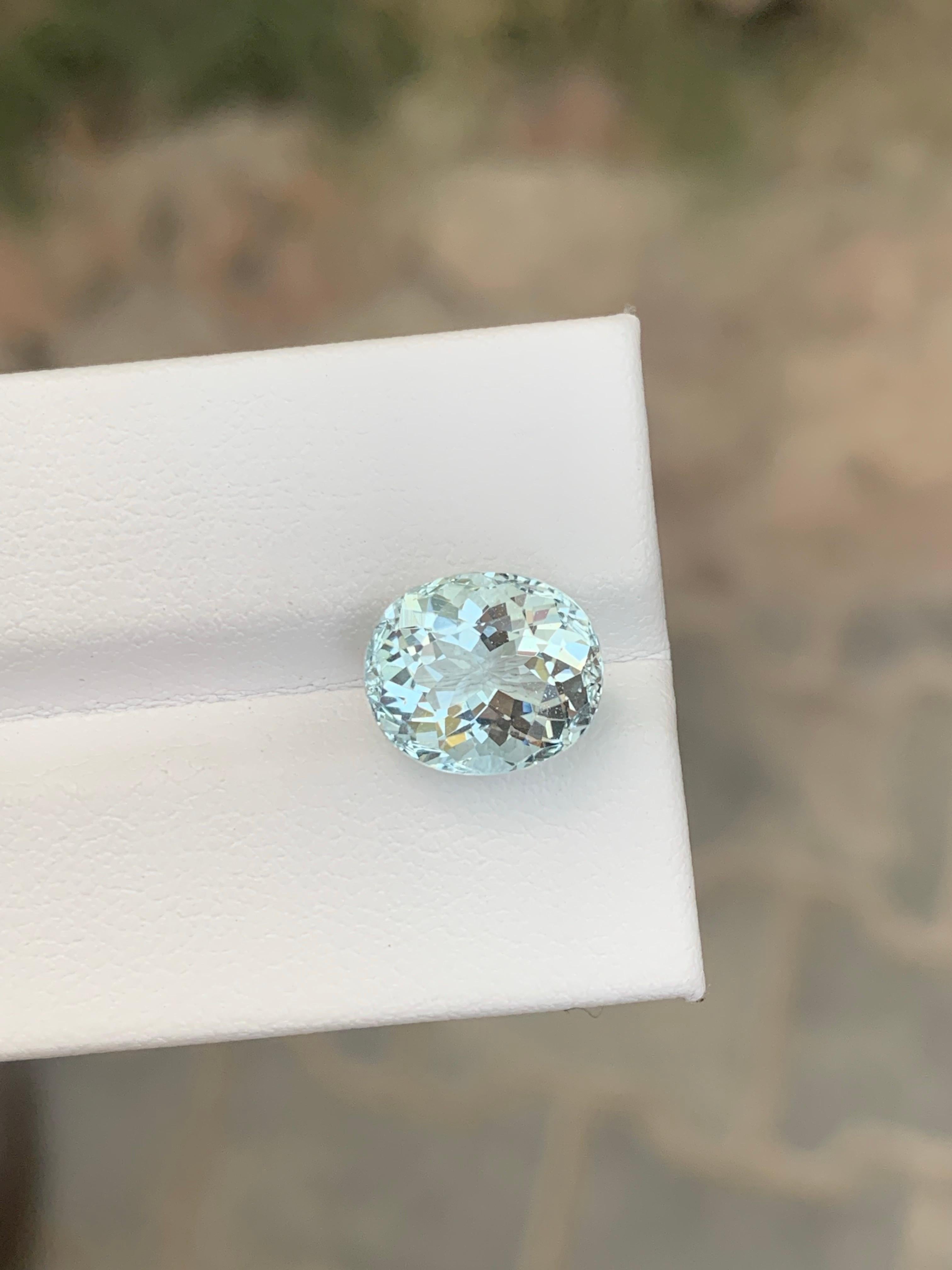 4.05 Karat natürlicher loser Aquamarin Ovalform Edelstein aus Nigeria im Zustand „Neu“ im Angebot in Peshawar, PK