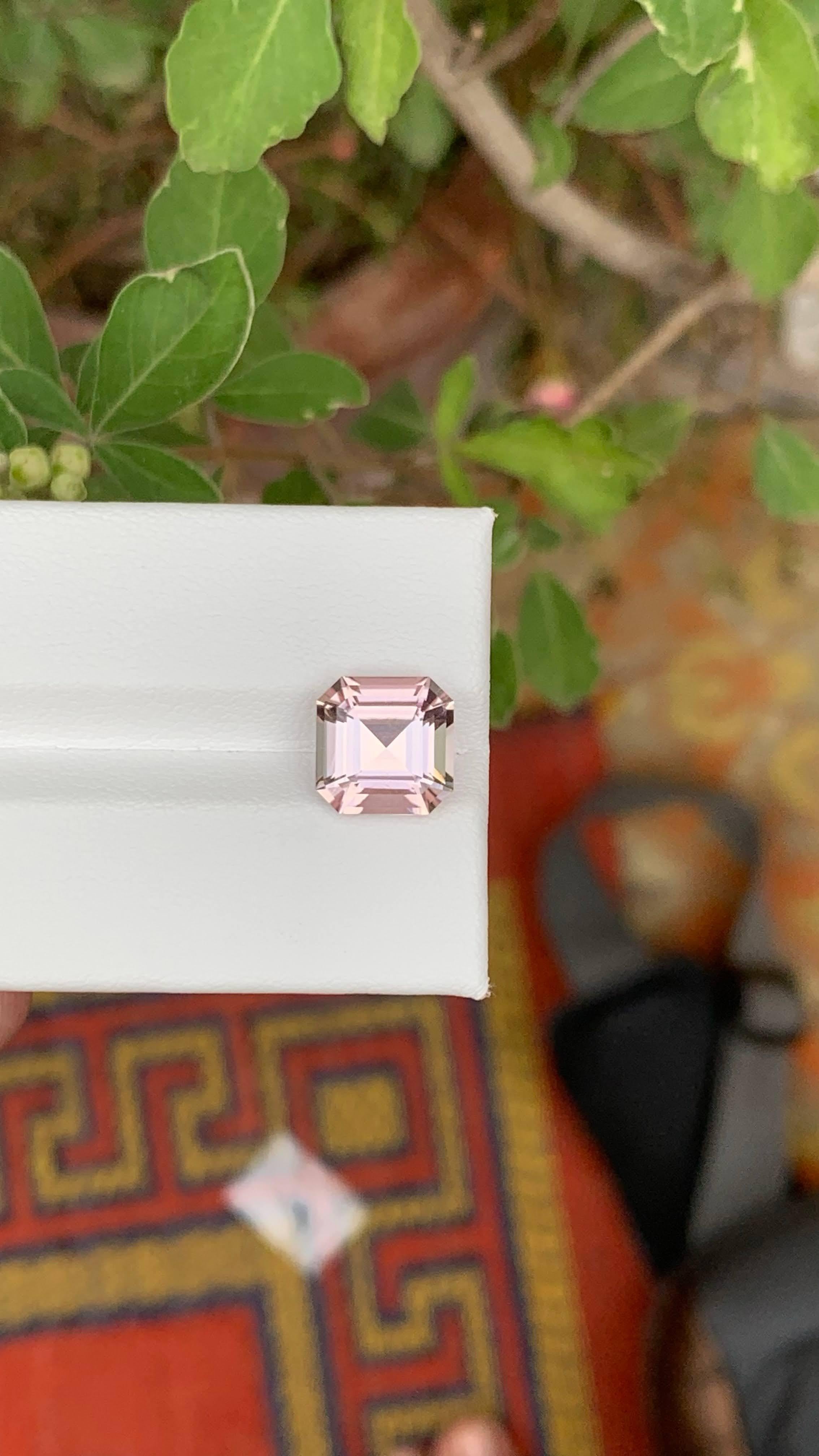 Moderno 4,05 carati di tormalina rosa baby naturale sfusa, pietra gemma afgana taglio Asscher in vendita
