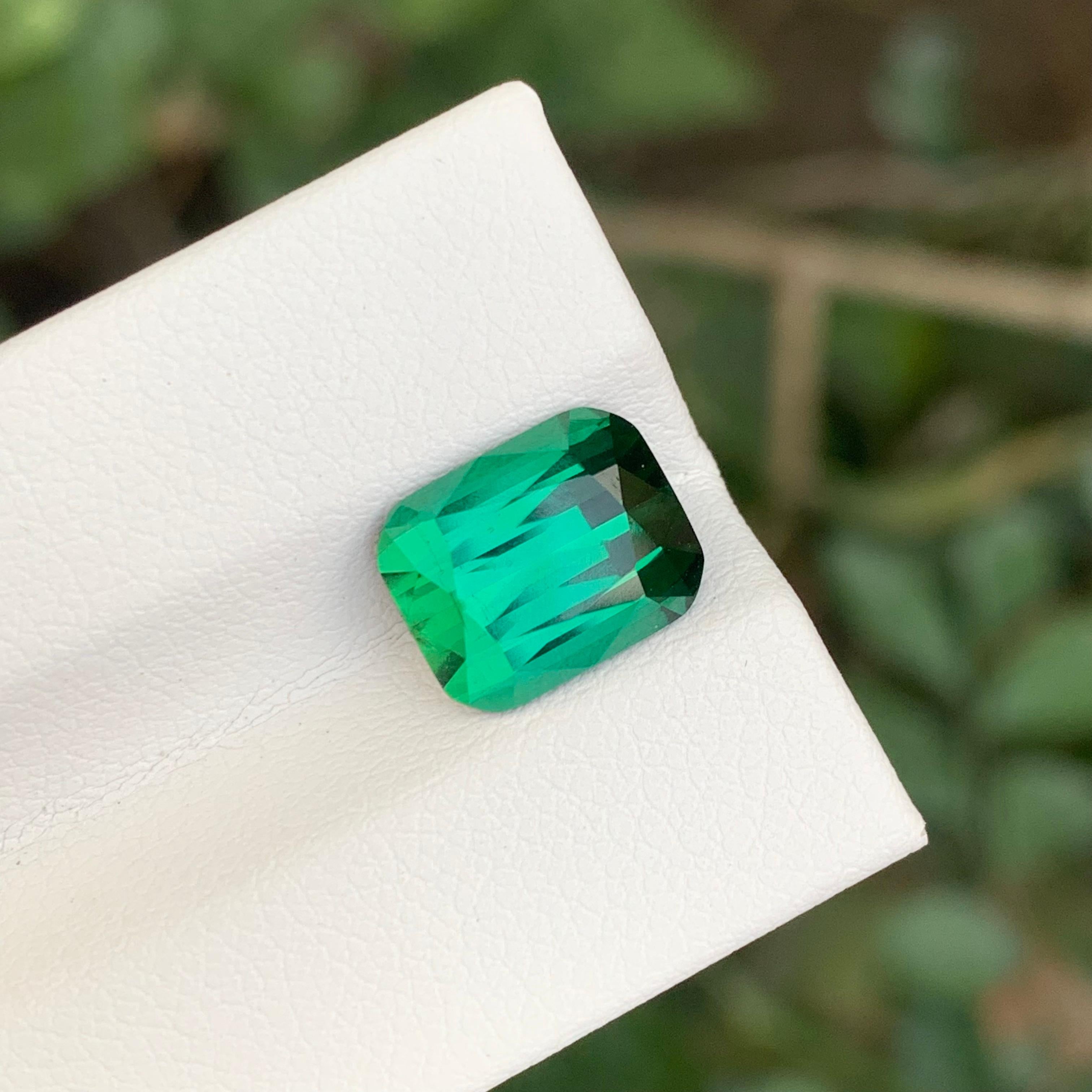 Gema natural suelta de turmalina verde azulada en forma de cojín de 4,05 quilates en venta 3