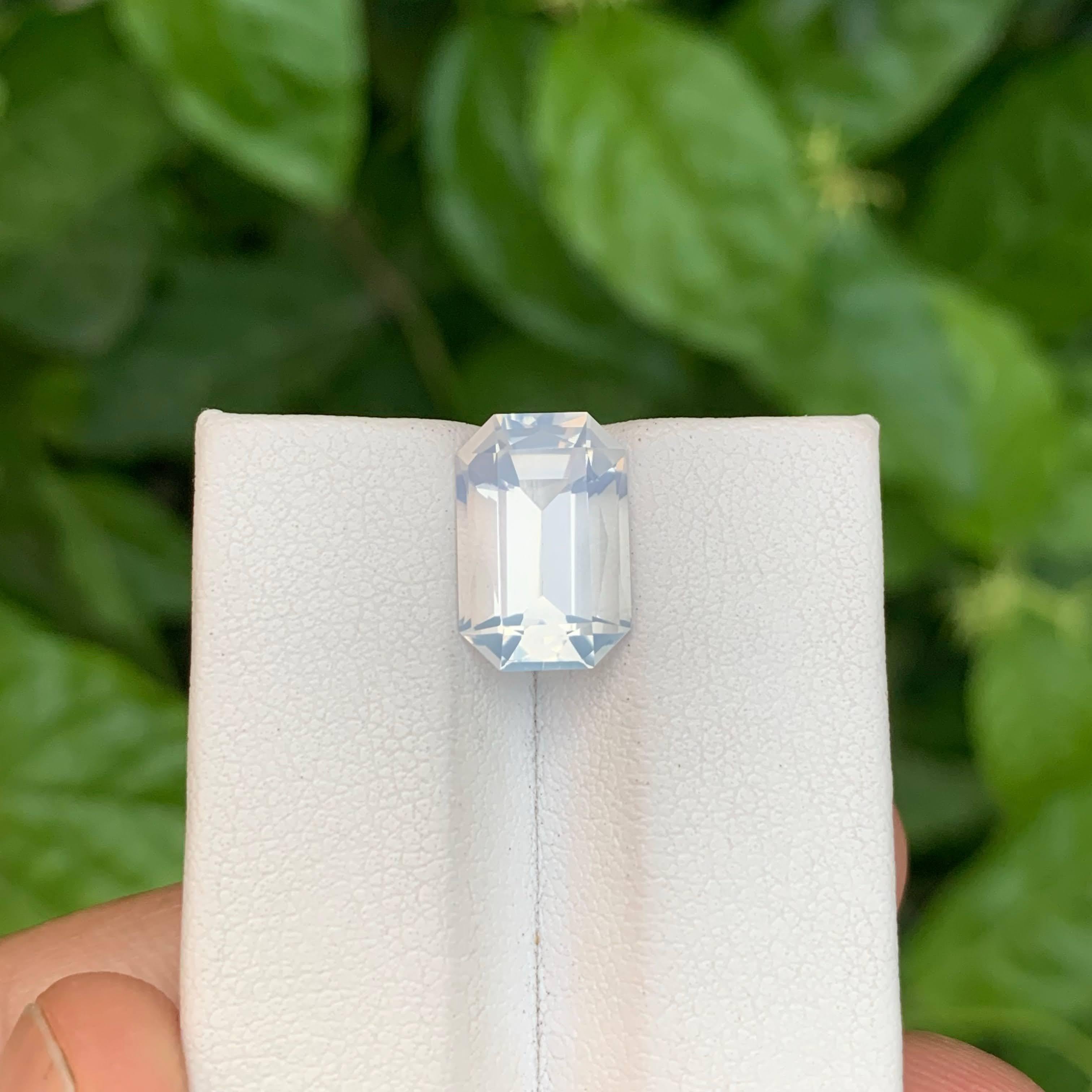 4.05 Carat Natural Loose Faceted Moonstone Emerald Cut African Gemstone (pierre de lune à facettes, taille émeraude) en vente 5