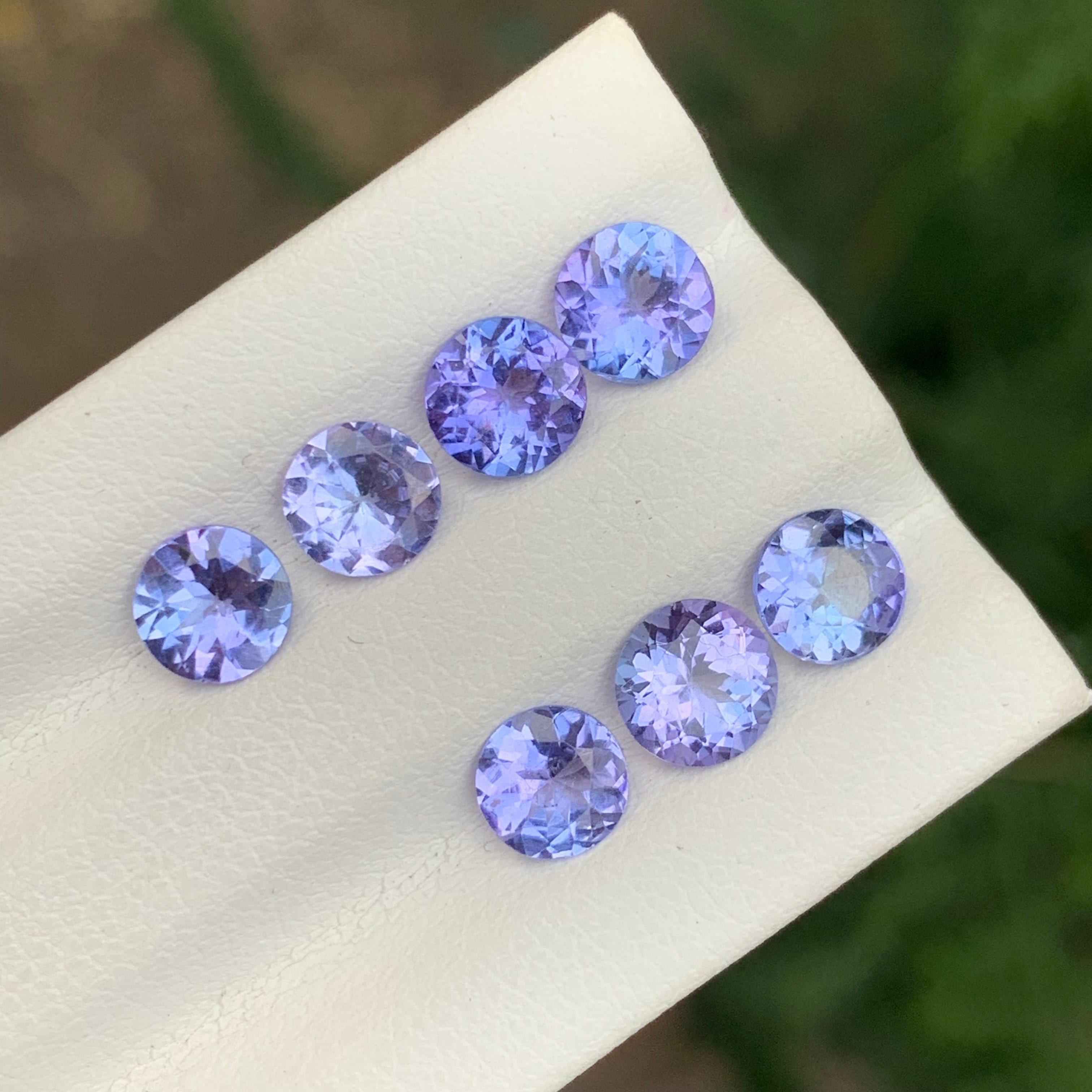 Women's or Men's 4.05 Carat Natural Loose Tanzanite Lot For Jewellery Making For Sale