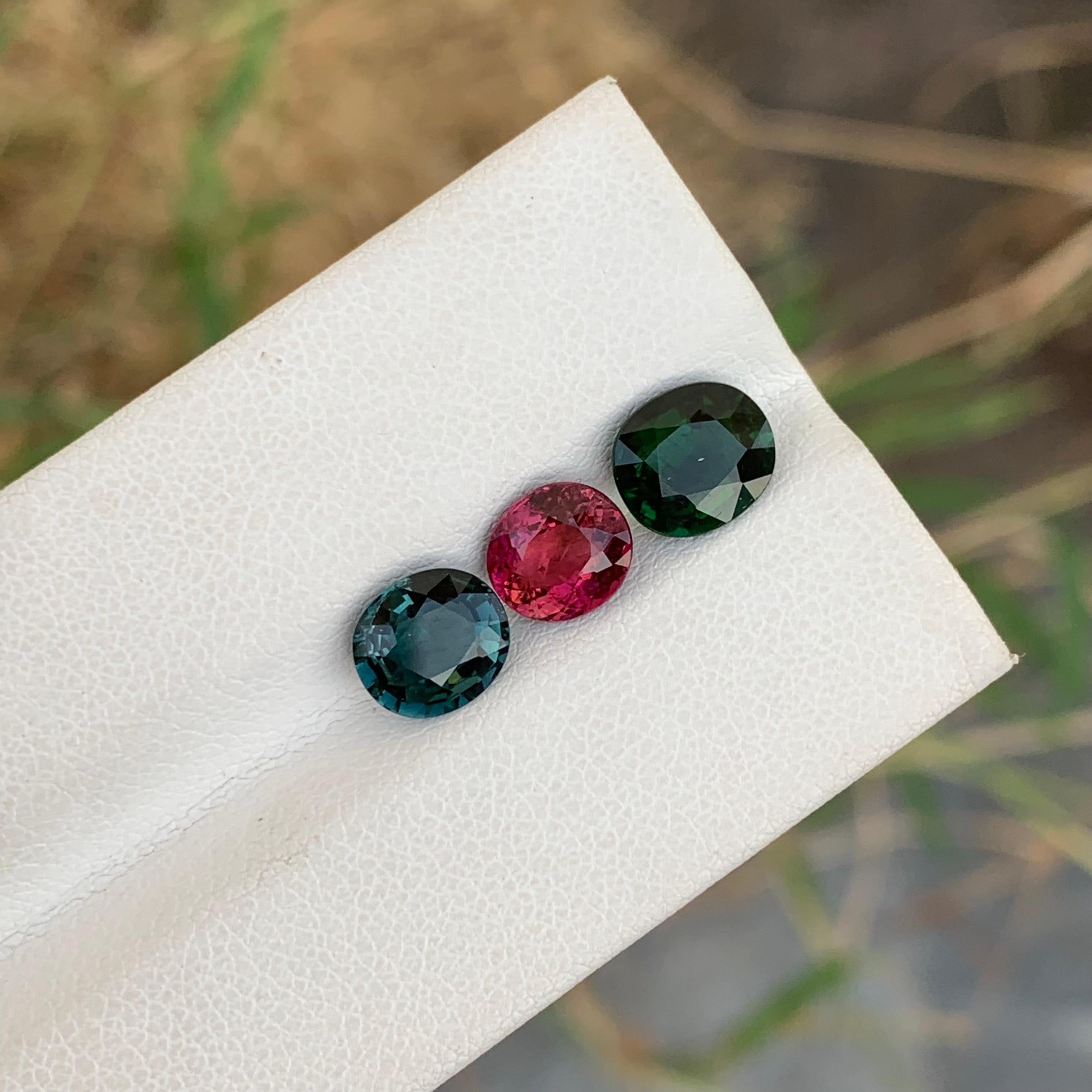 Tourmaline naturelle taille coussin de 4,05 carats Neuf - En vente à Peshawar, PK
