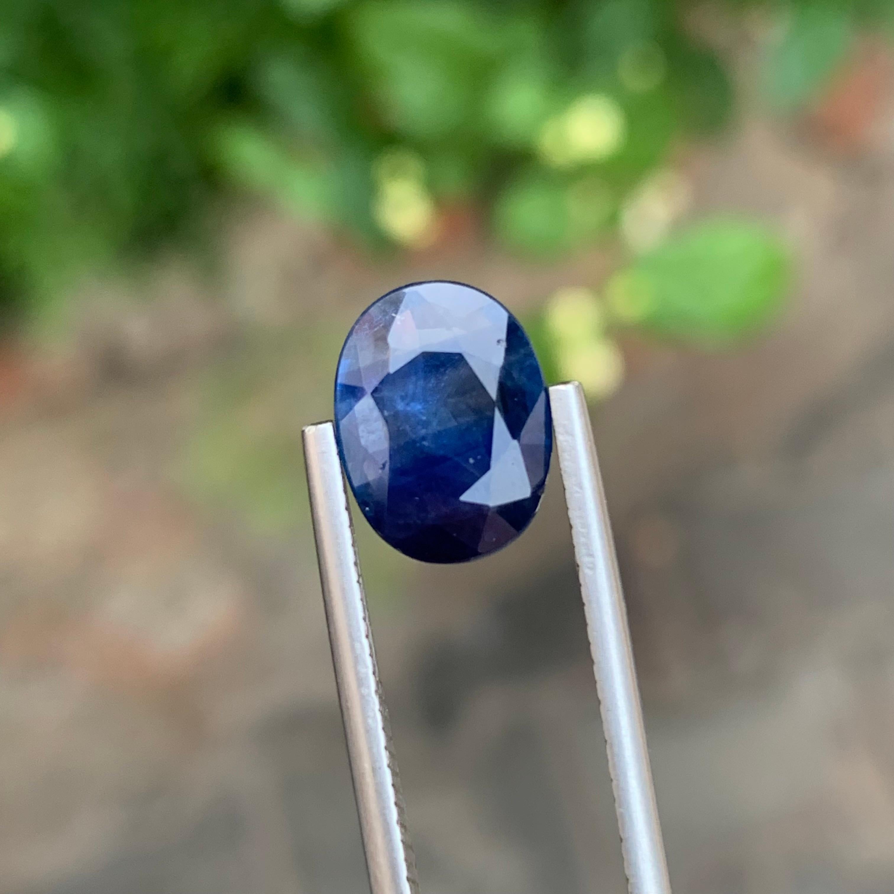 4,05 Karat Loser Blauer Saphir Ovalform Srilankan Mine Edelstein im Zustand „Neu“ im Angebot in Peshawar, PK