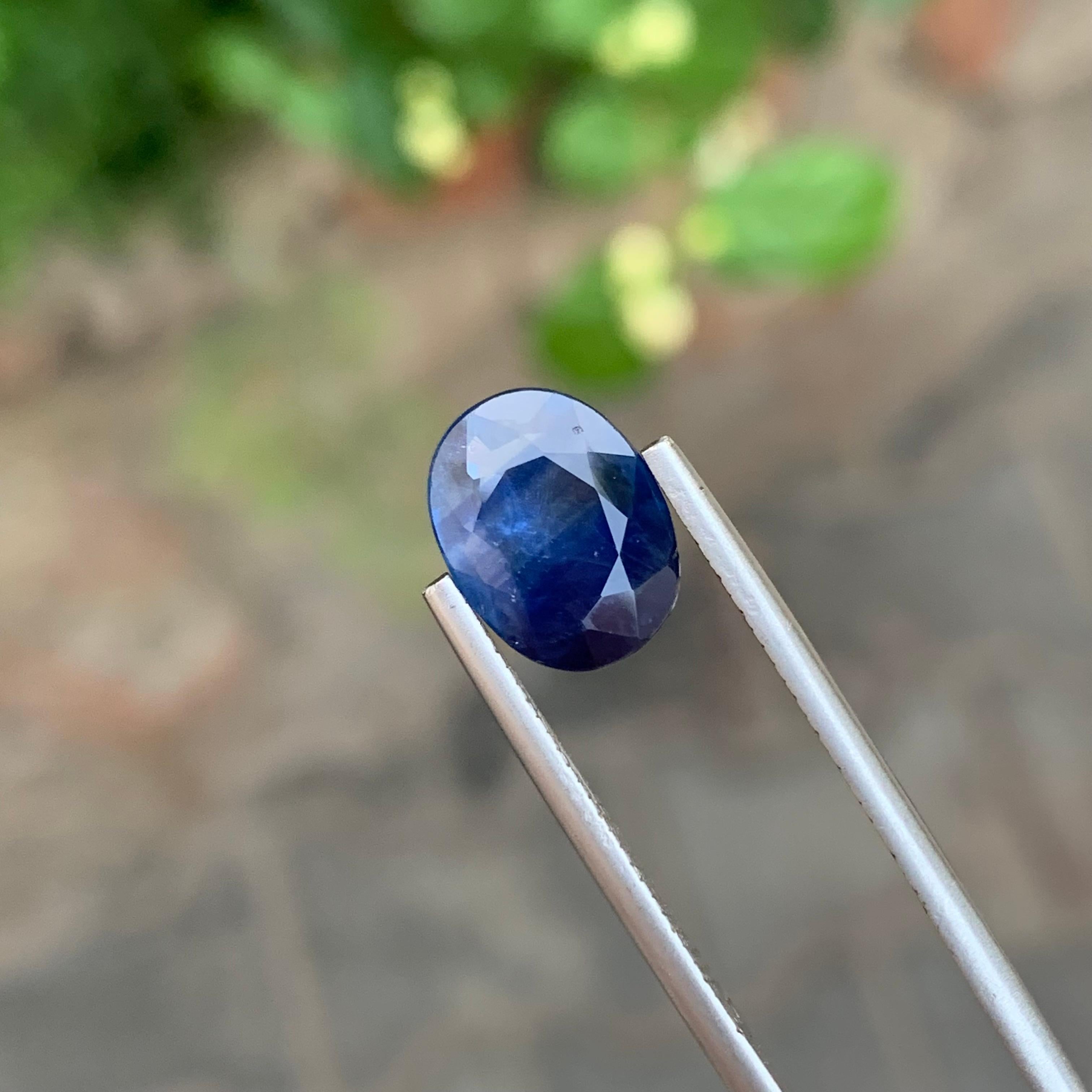 4,05 Karat Loser Blauer Saphir Ovalform Srilankan Mine Edelstein im Angebot 1