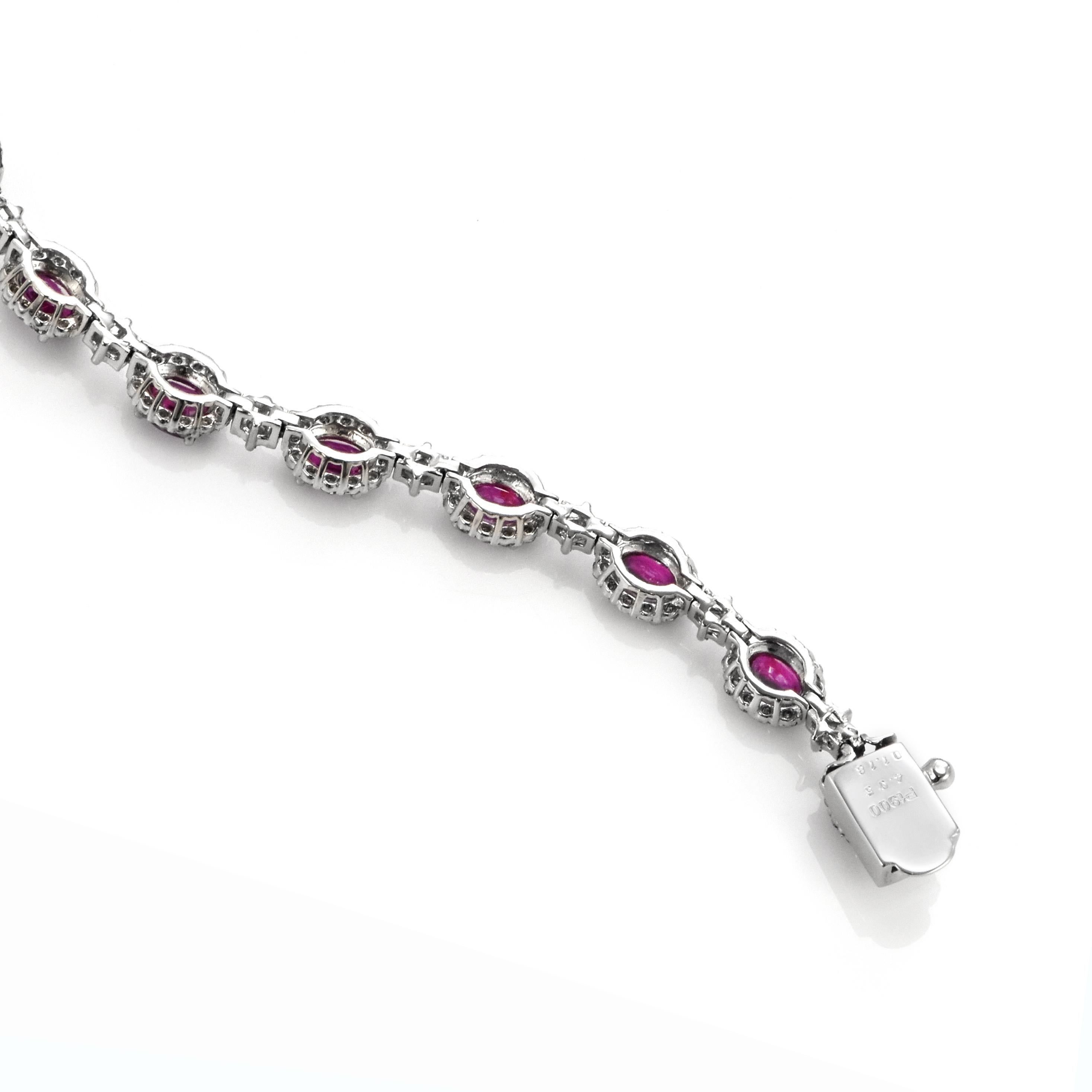 4.05 Carat Natural Unheated Rubies and Diamonds Tennis Bracelet Made in Platinum For Sale 1
