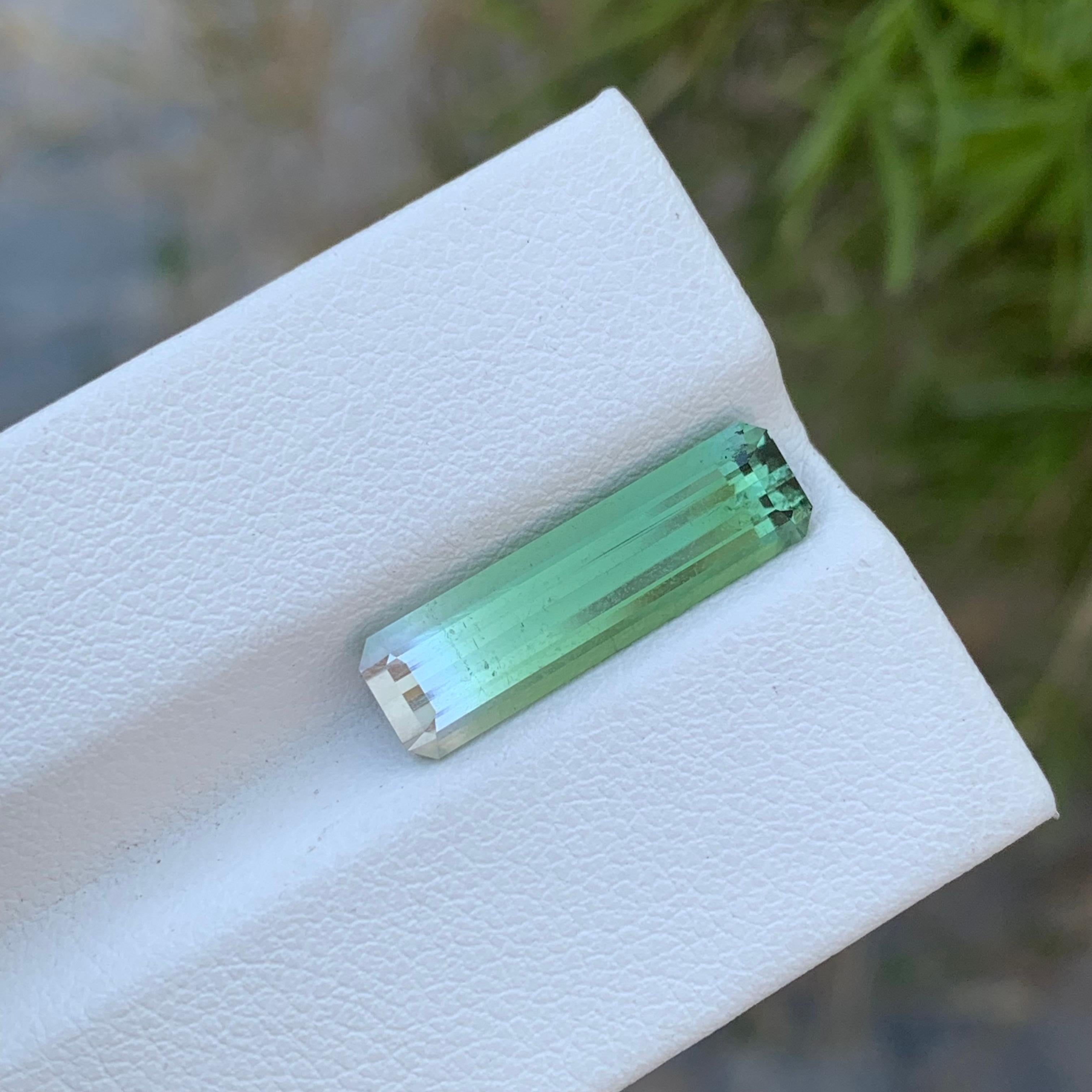 4.05 Carats Natural Loose Long Emerald Shape Bi colour Tourmaline Gem For Ring  For Sale 1
