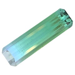 Tourmaline naturelle non sertie de 4,05 carats en forme d'émeraude bicolore pour bague 