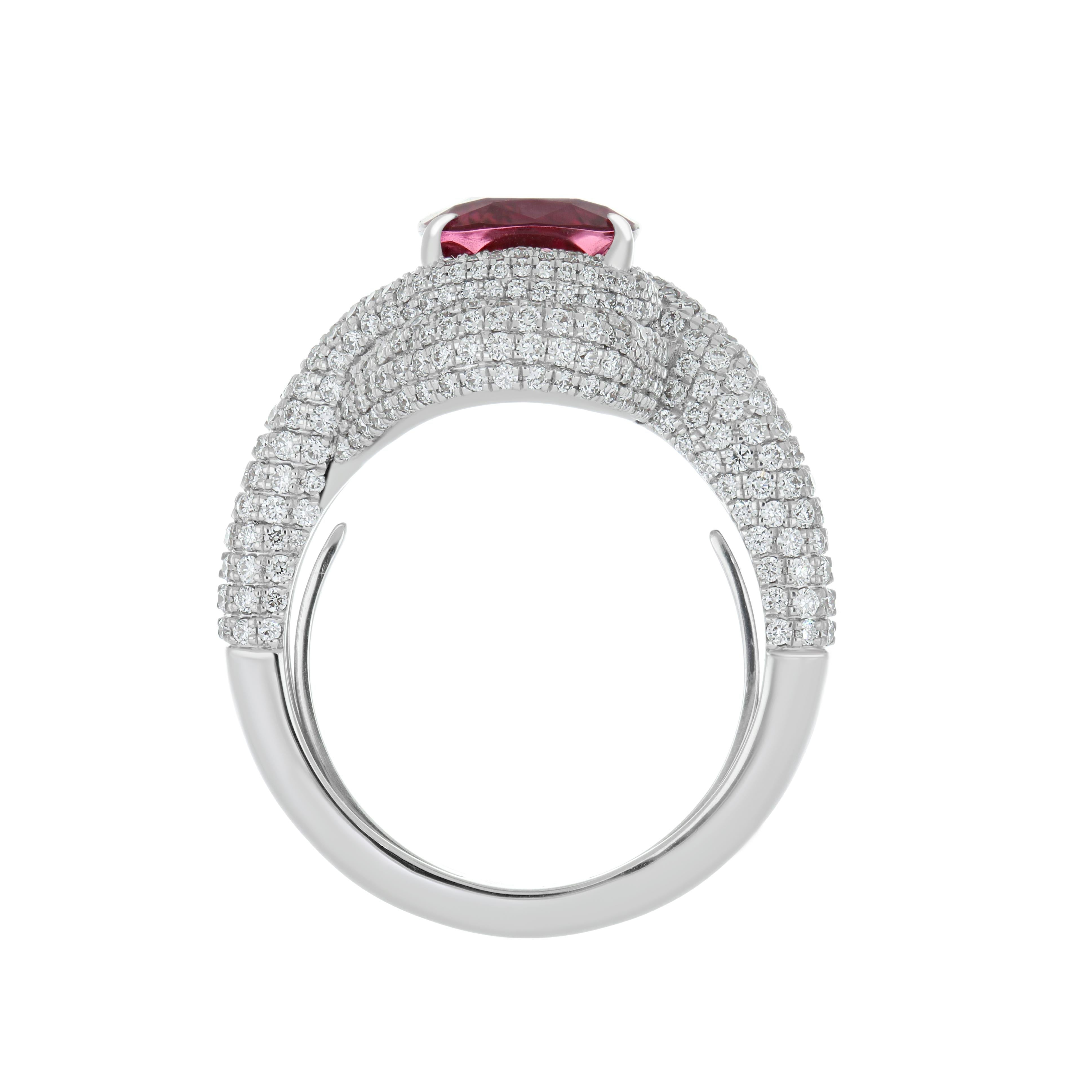 4.05 Carats Rubellite and Diamond Studded Ring in 18K White Gold Ring In New Condition For Sale In JAIPUR, IN