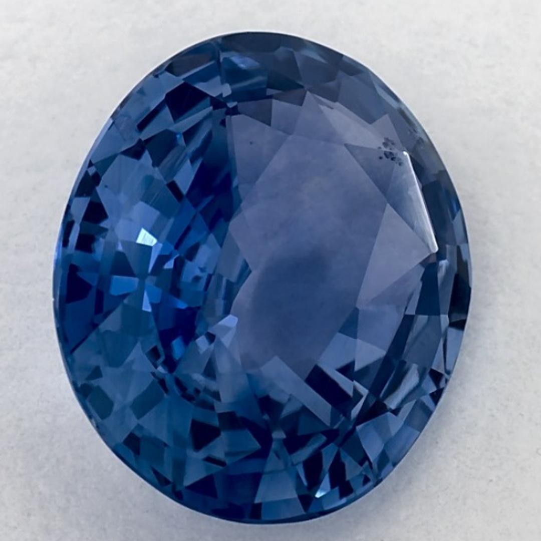 4.05 carati di zaffiro blu ovale sfuso in vendita 3
