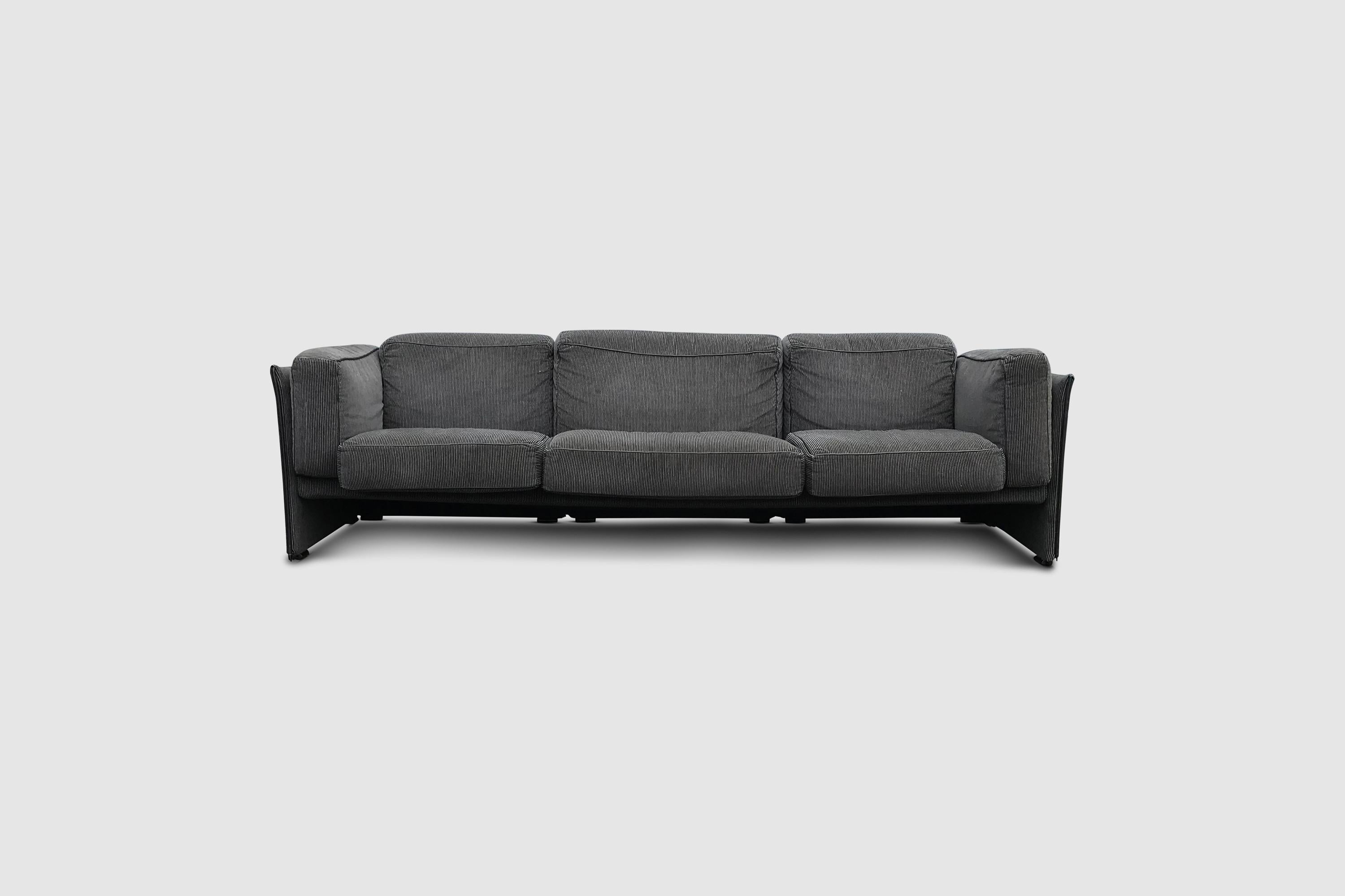 Mid-Century Modern 405 Duc 3-Seater Sofa by Mario Bellini for Cassina, 1970s