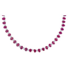 40,50 Karatw natürlicher Rubin im Ovalschliff & 5,20 Karat runder Diamant-Cocktail-Halskette