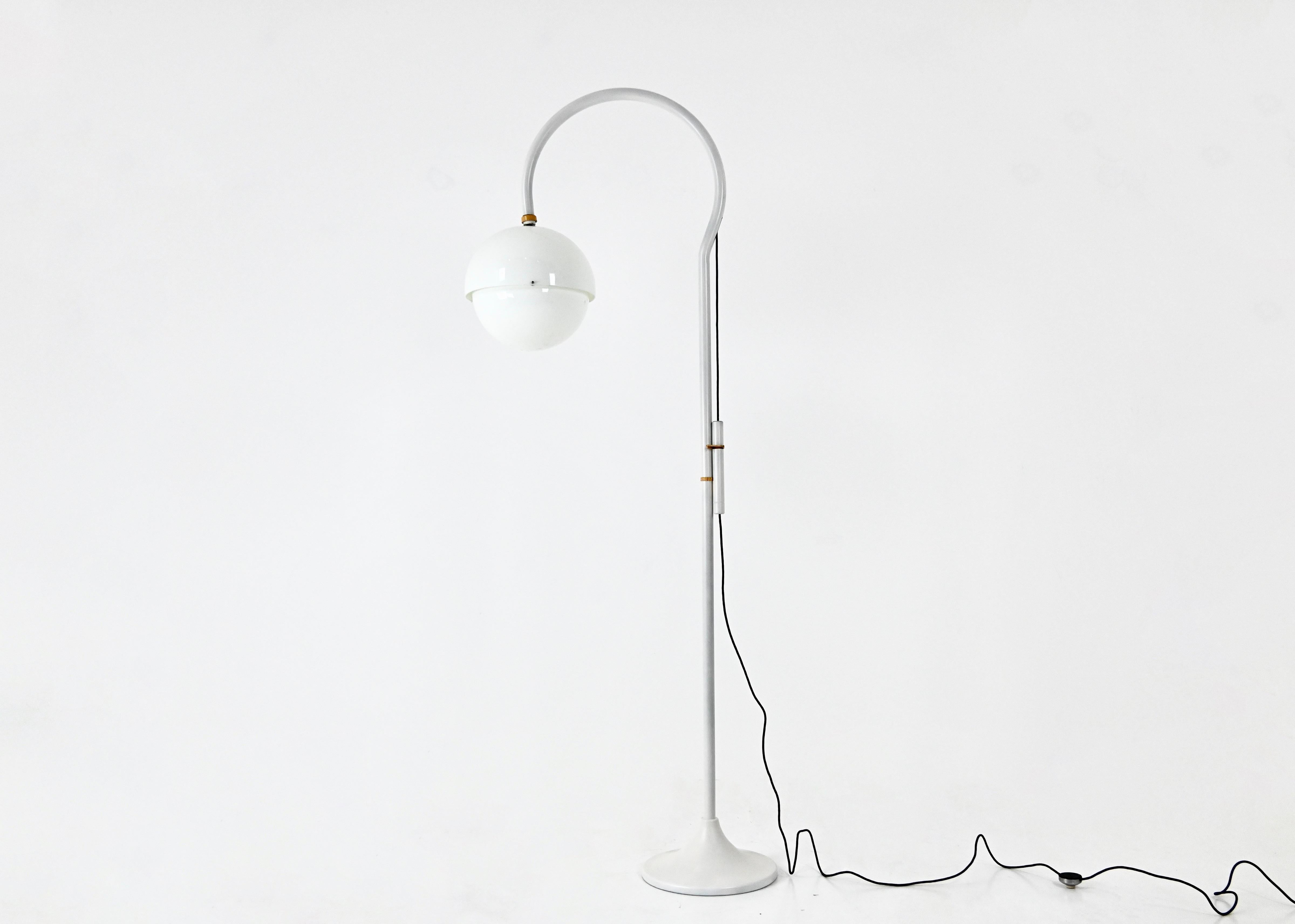 4055 Lámpara de pie de Luigi Bandini Buti para Kartell, años 60 en venta 1