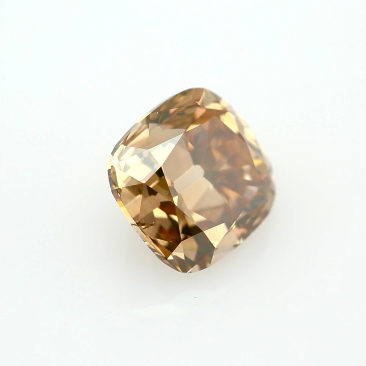 4.05ct antique Cushion cut Cognac Diamond - GIA Certified In New Condition For Sale In Ramat Gan, IL