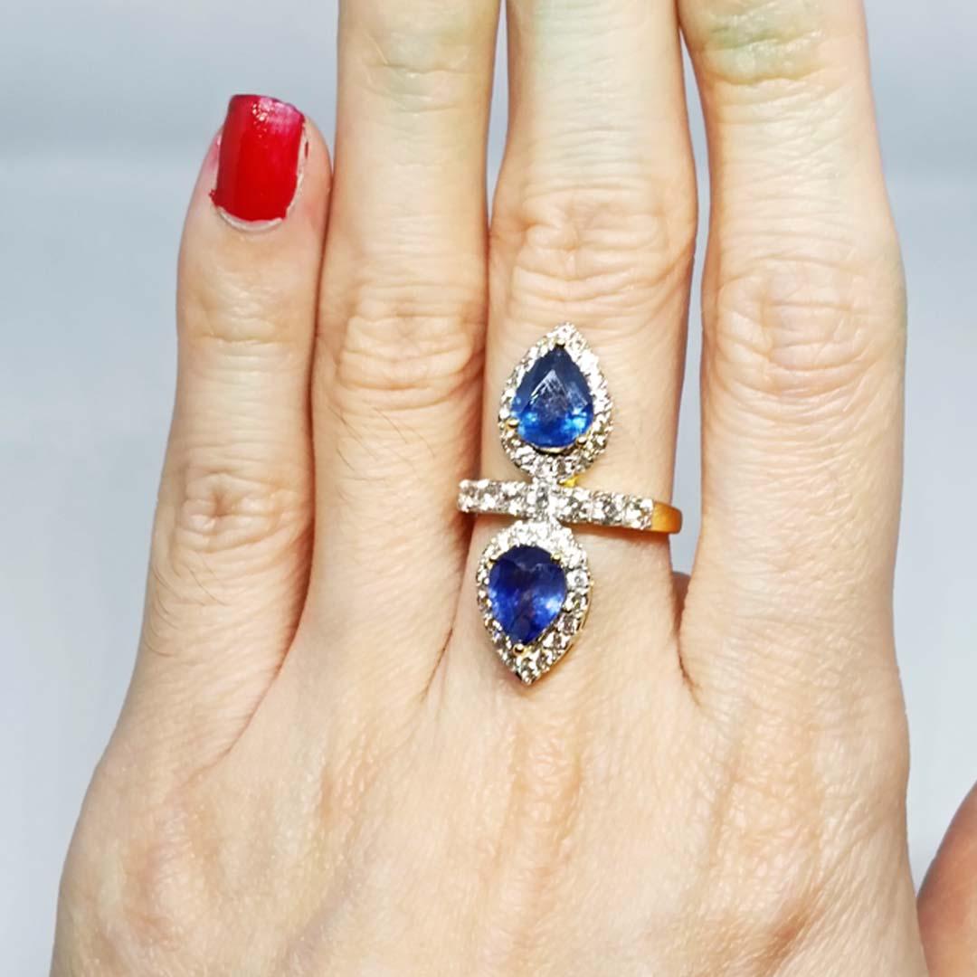 4,05 Karat Blauer Saphir Madagascar (Beryllium) Sterlingsilber auf 18 Karat vergoldetem, vergoldet im Angebot 2