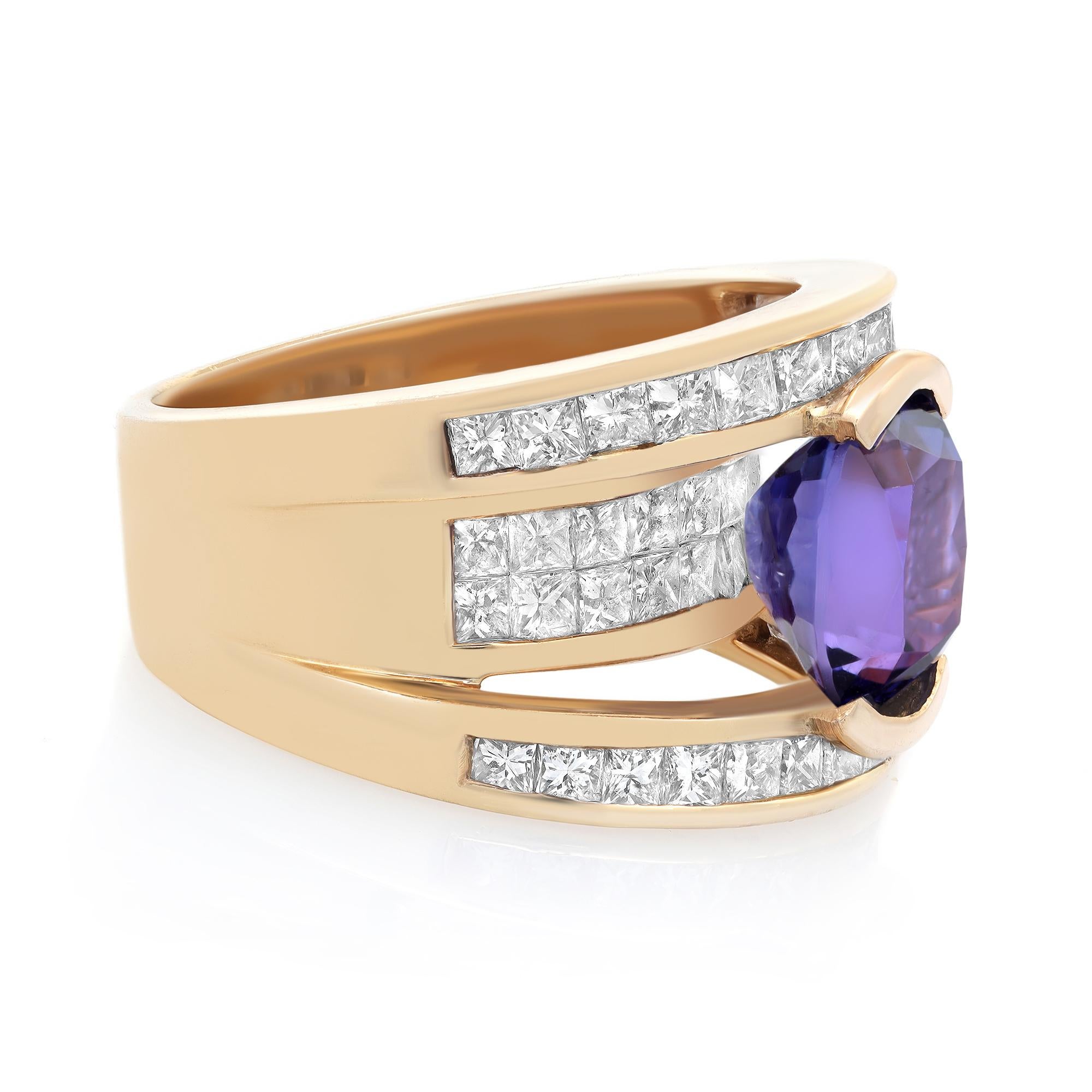 Modern 4.05cts Oval Tanzanite & 3.35Cts Diamond Cocktail Ring 14K Yellow Gold For Sale