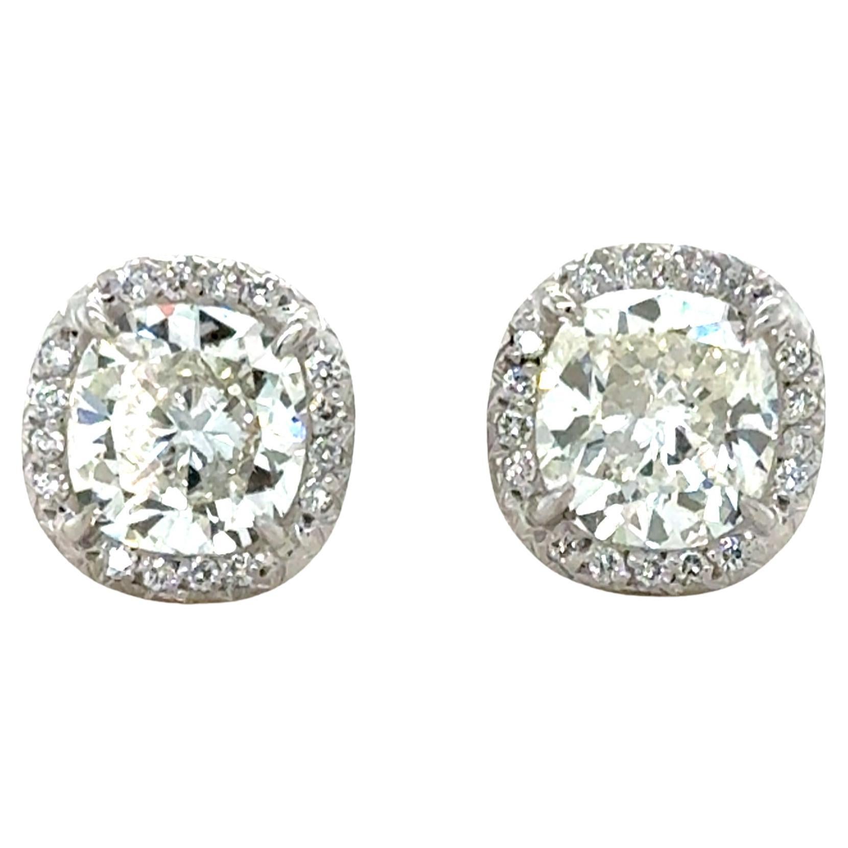 Pendientes de diamantes talla cojín de 4,06 quilates en venta
