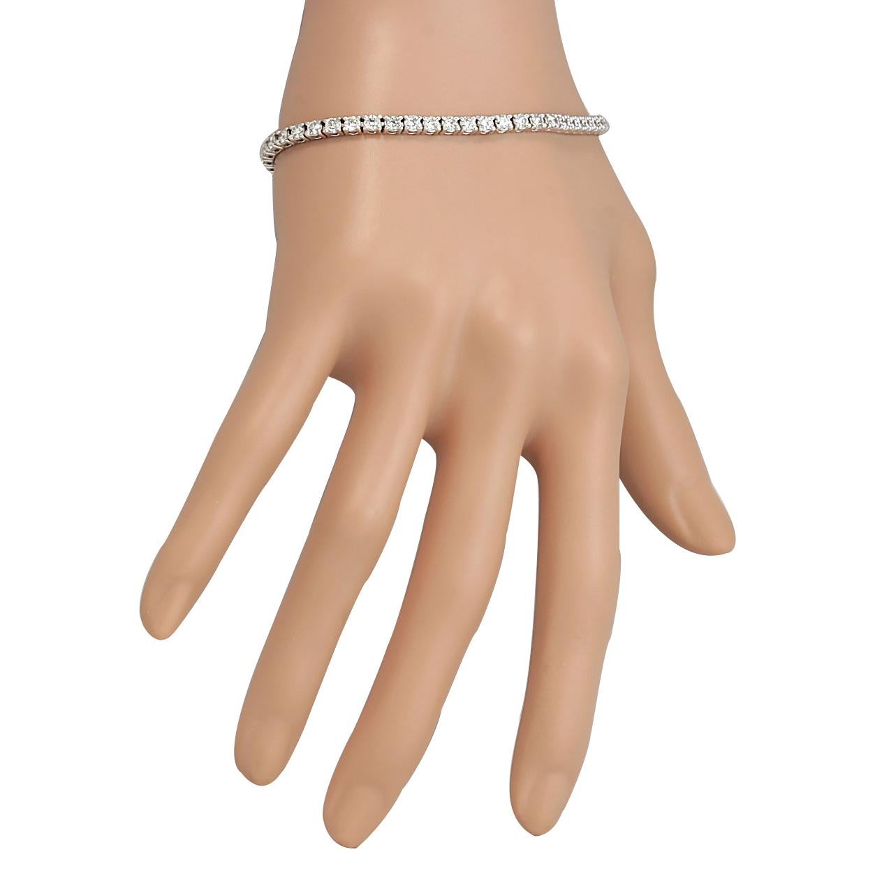 4.06 Carat  Diamond 18 Karat White Gold Bracelet In New Condition For Sale In Los Angeles, CA