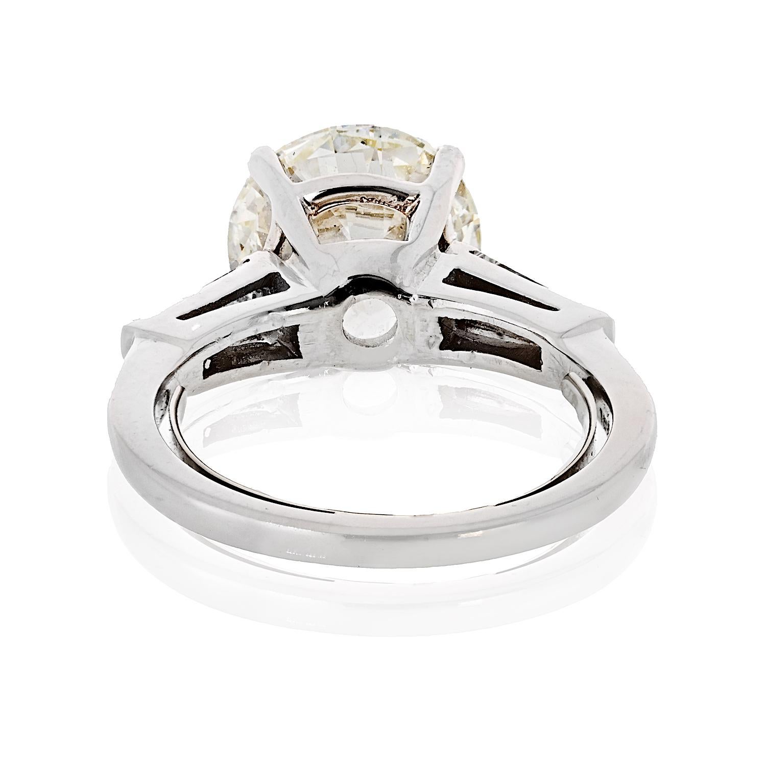 Bague de fiançailles en platine 4,06 carats diamant taille européenne K/VVS2 GIA Excellent état - En vente à New York, NY