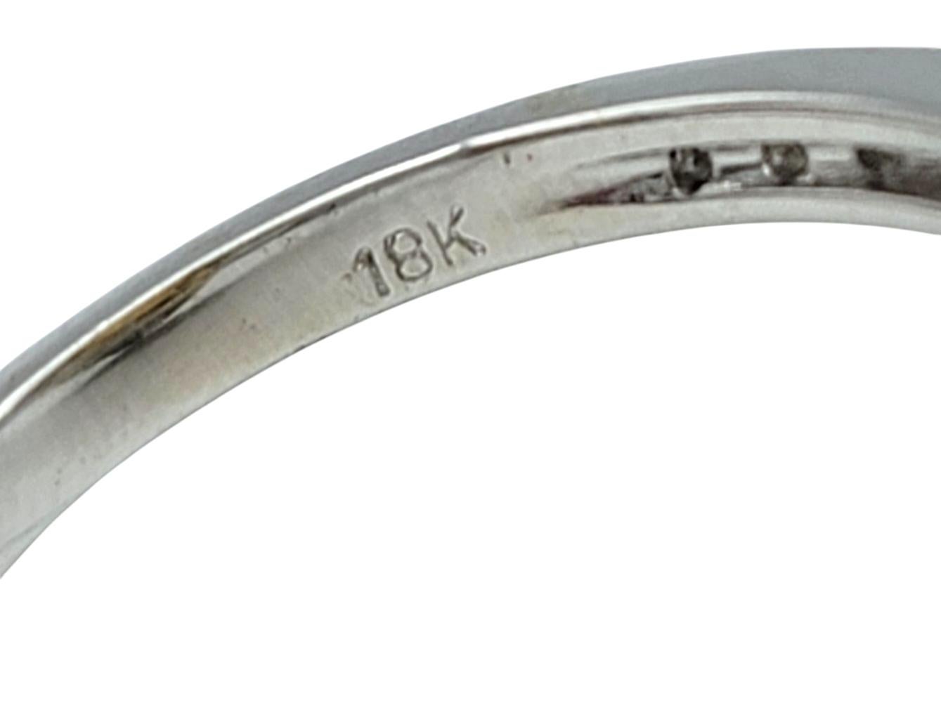 4,06 Karat Ovalschliff Farbwechsel-Granatring mit Diamant-Halo aus 18 Karat Gold im Angebot 4