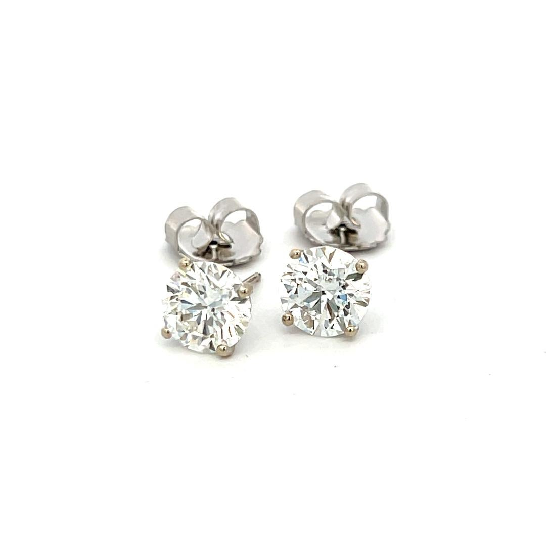 Orecchini da 4,06 carati con diamante tondo brillante H SI2 in oro bianco 14 carati in vendita 5