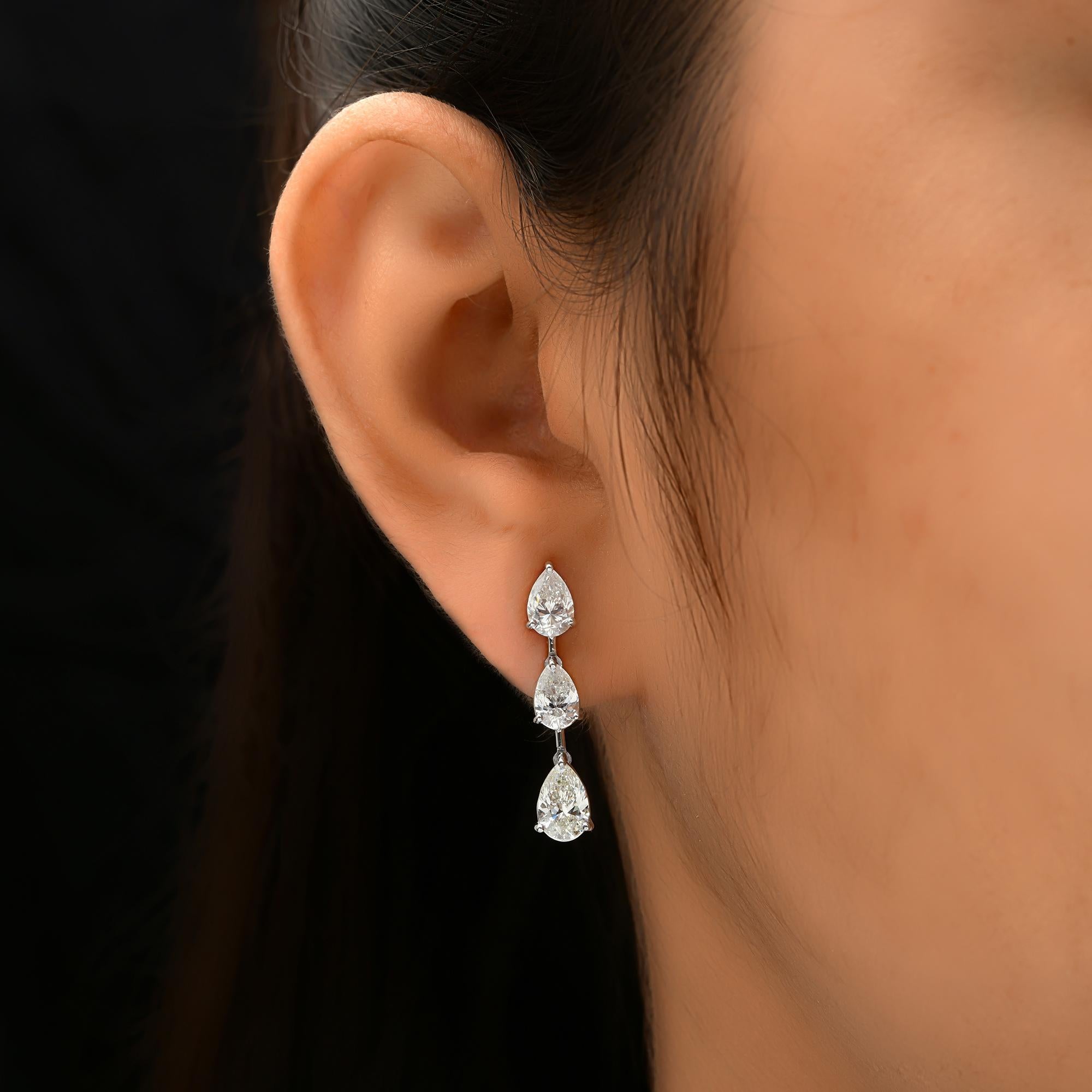 4,06 Karat SI/H Birnenschliff Diamant-Ohrhänger aus 18 Karat Weißgold mit Brillantschliff (Tropfenschliff) im Angebot
