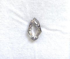 4,06 Carati Spinello di Birmania pietra naturale tagliata a fantasia per gioielli di pregio Gemma naturale