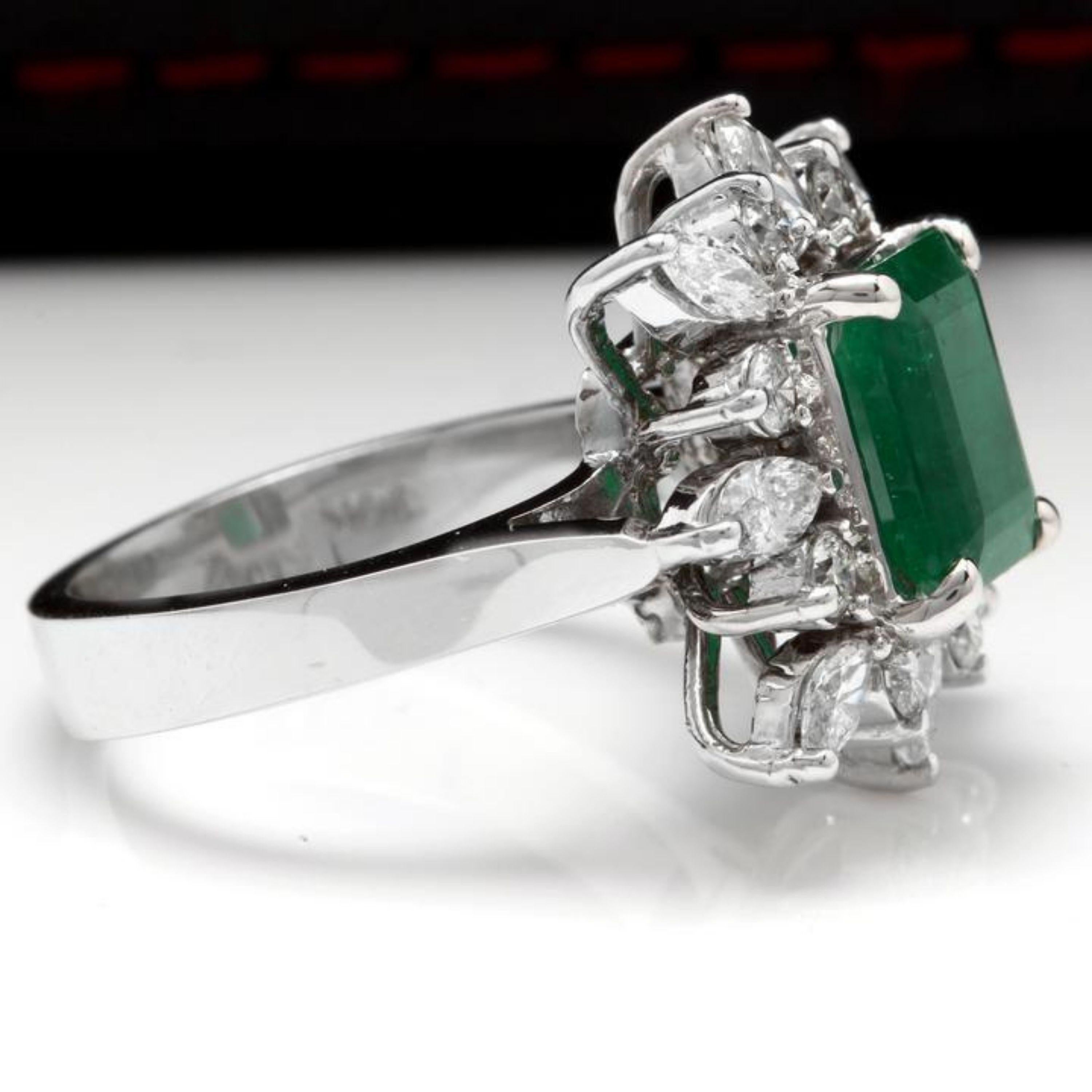 4.06 Carat Natural Emerald and Diamond 14 Karat Solid White Gold Ring In New Condition For Sale In Los Angeles, CA