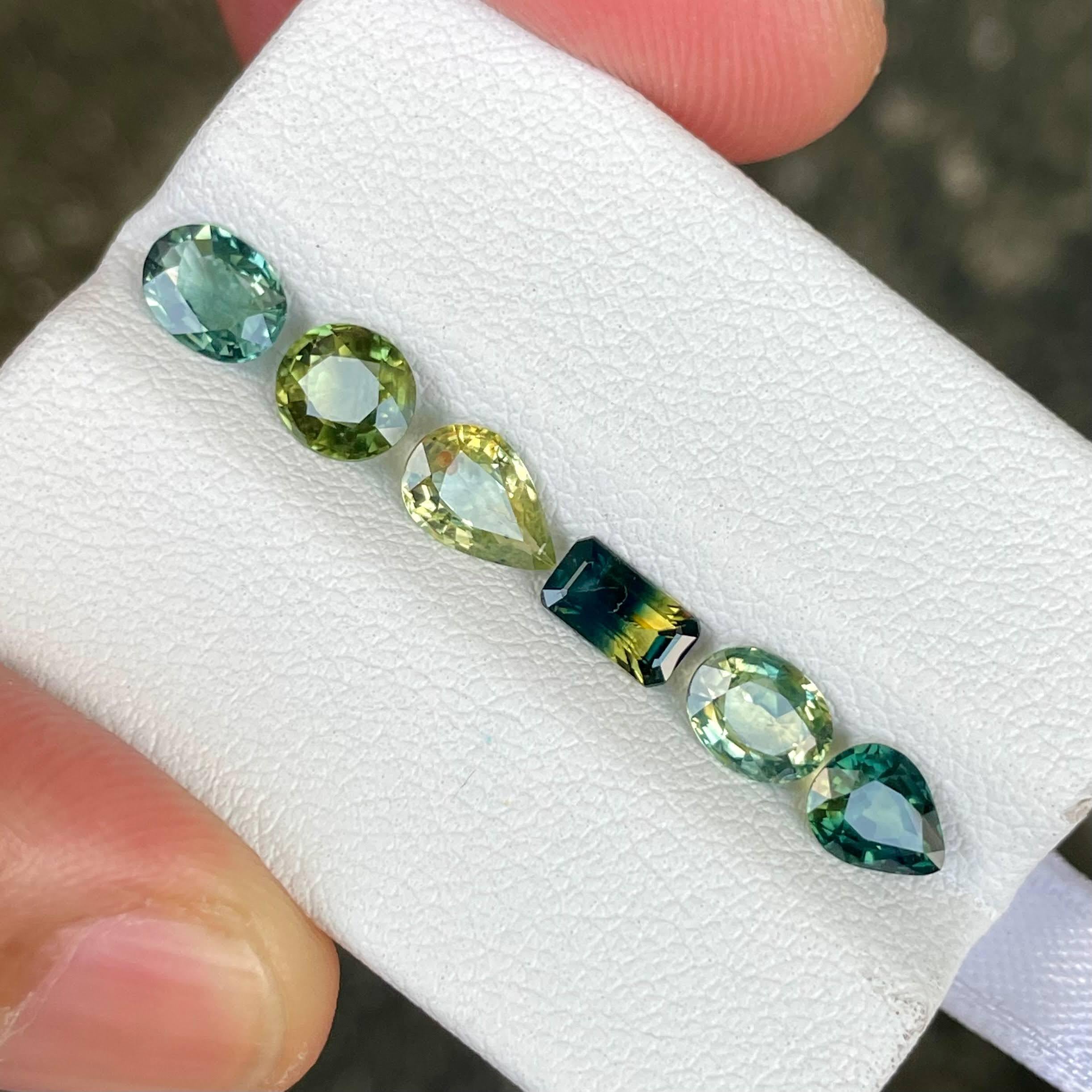 4.06 Carats Parti Sapphire Stones 6 Piece Gemstones Lot from Madagascar In New Condition For Sale In Bangkok, TH