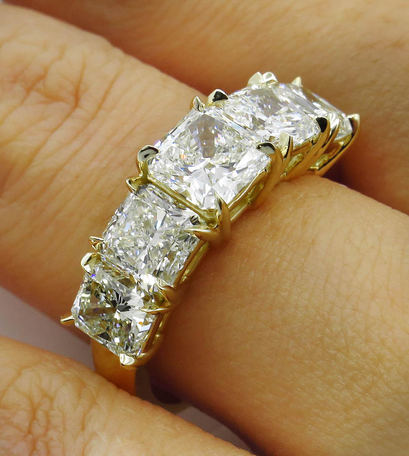 4.07 Carat Estate Vintage Radiant Diamond 5 stone Wedding Yellow Gold Ring 4