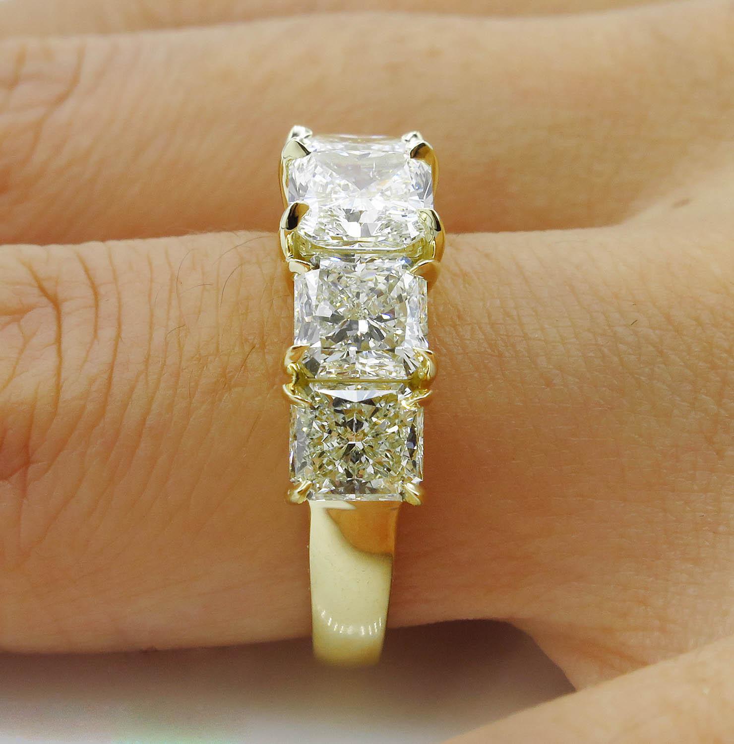 4.07 Carat Estate Vintage Radiant Diamond 5 stone Wedding Yellow Gold Ring 5