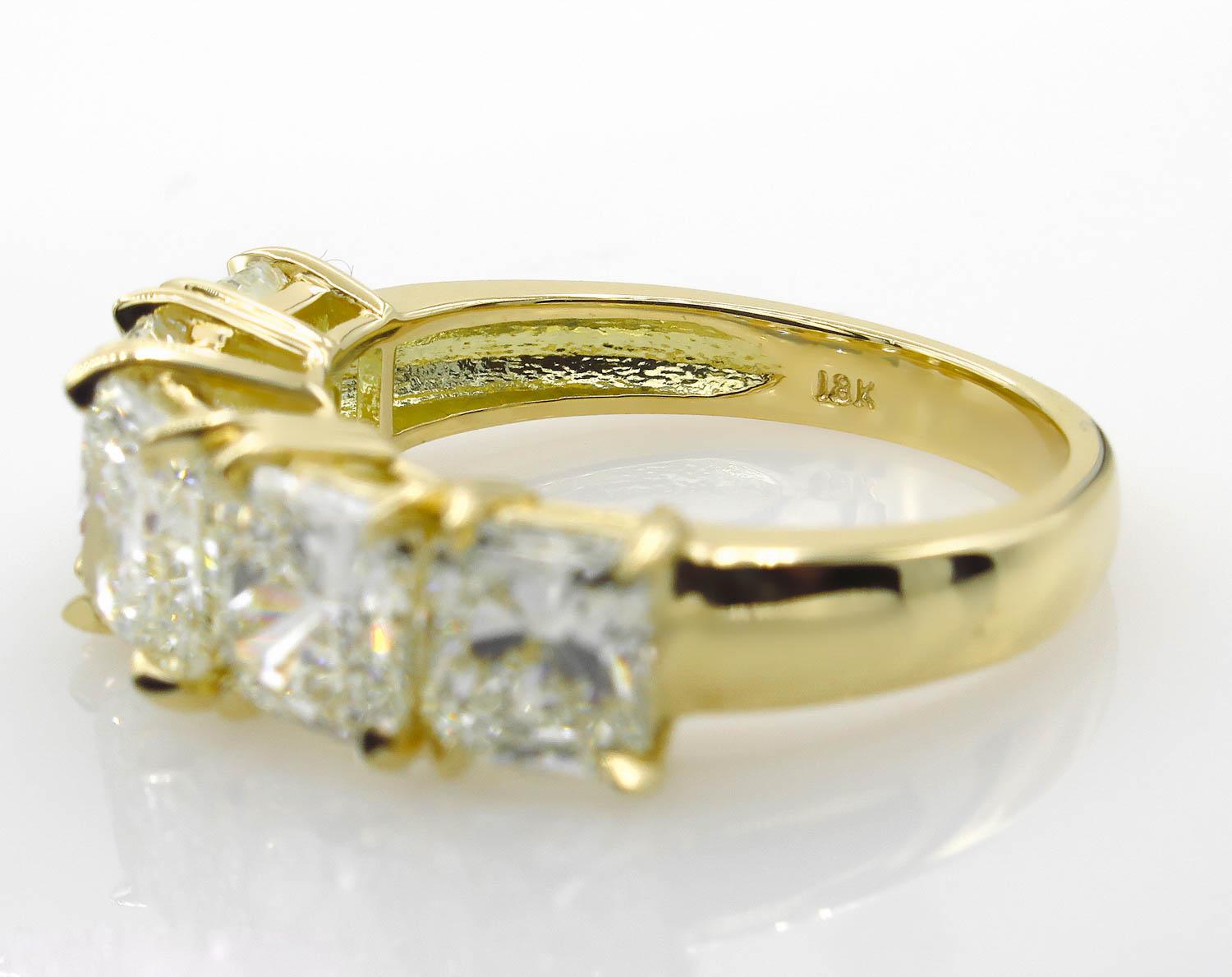 Radiant Cut 4.07 Carat Estate Vintage Radiant Diamond 5 stone Wedding Yellow Gold Ring