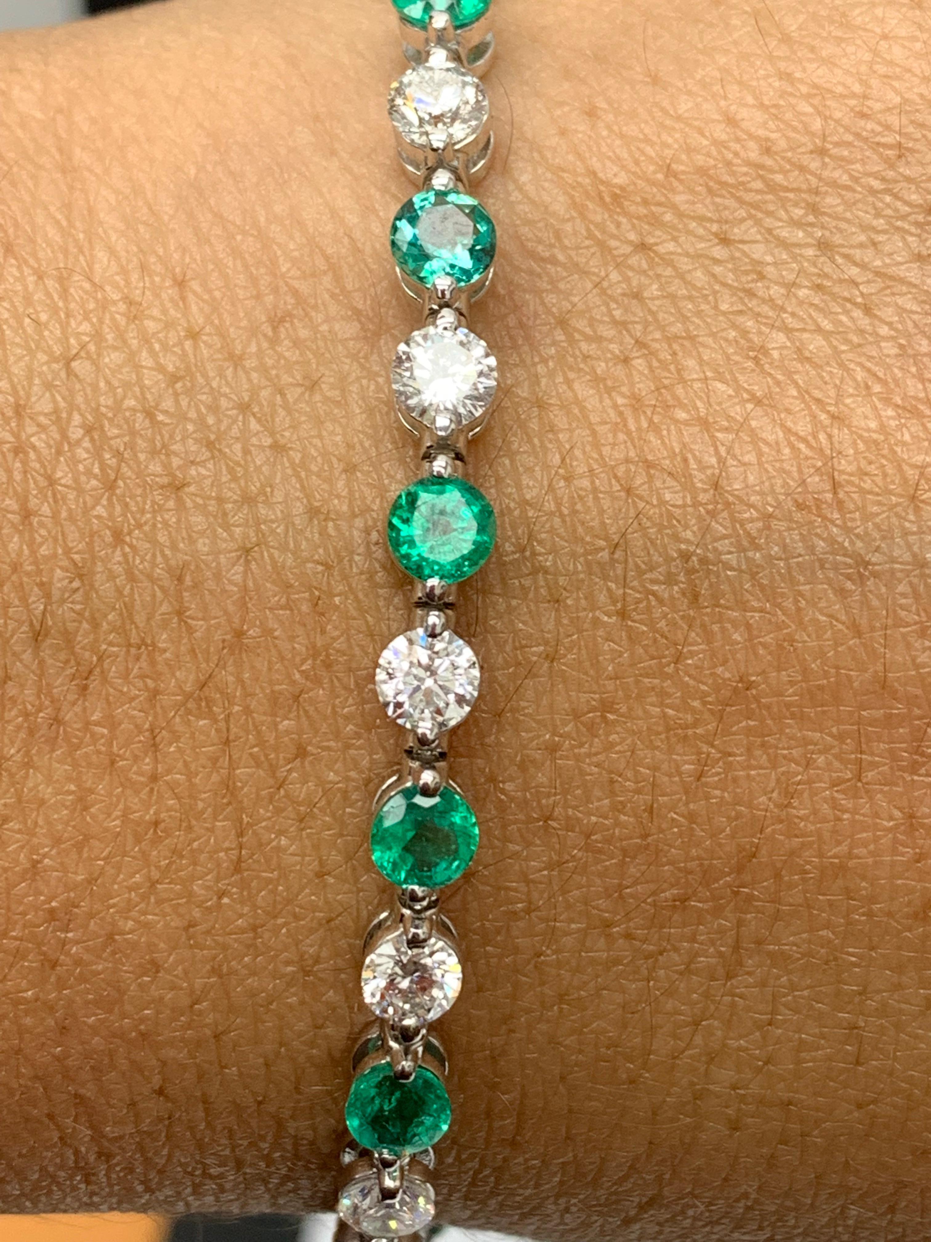 4.07 Carat Round Emerald and Diamond Bracelet in 14K White Gold For Sale 4