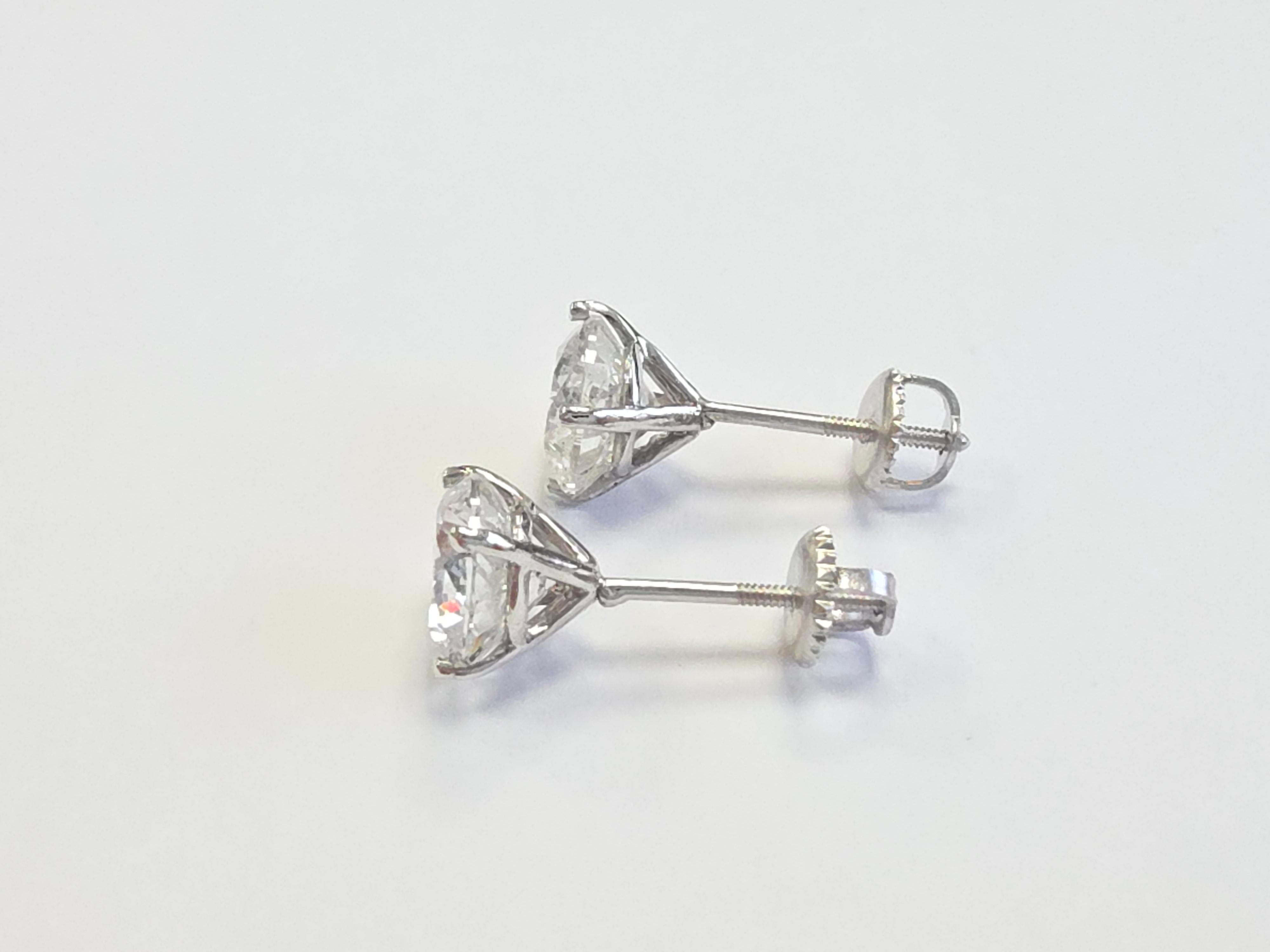 Round Cut 4.07 Carats Natural Diamond Round Shape Studs 14 Karat White Gold For Sale