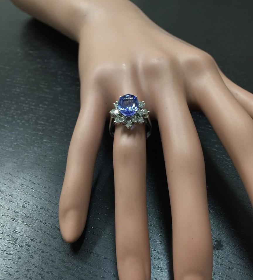 4.07 Carat Natural Tanzanite and Diamond 14 Karat Solid White Gold Ring For Sale 2