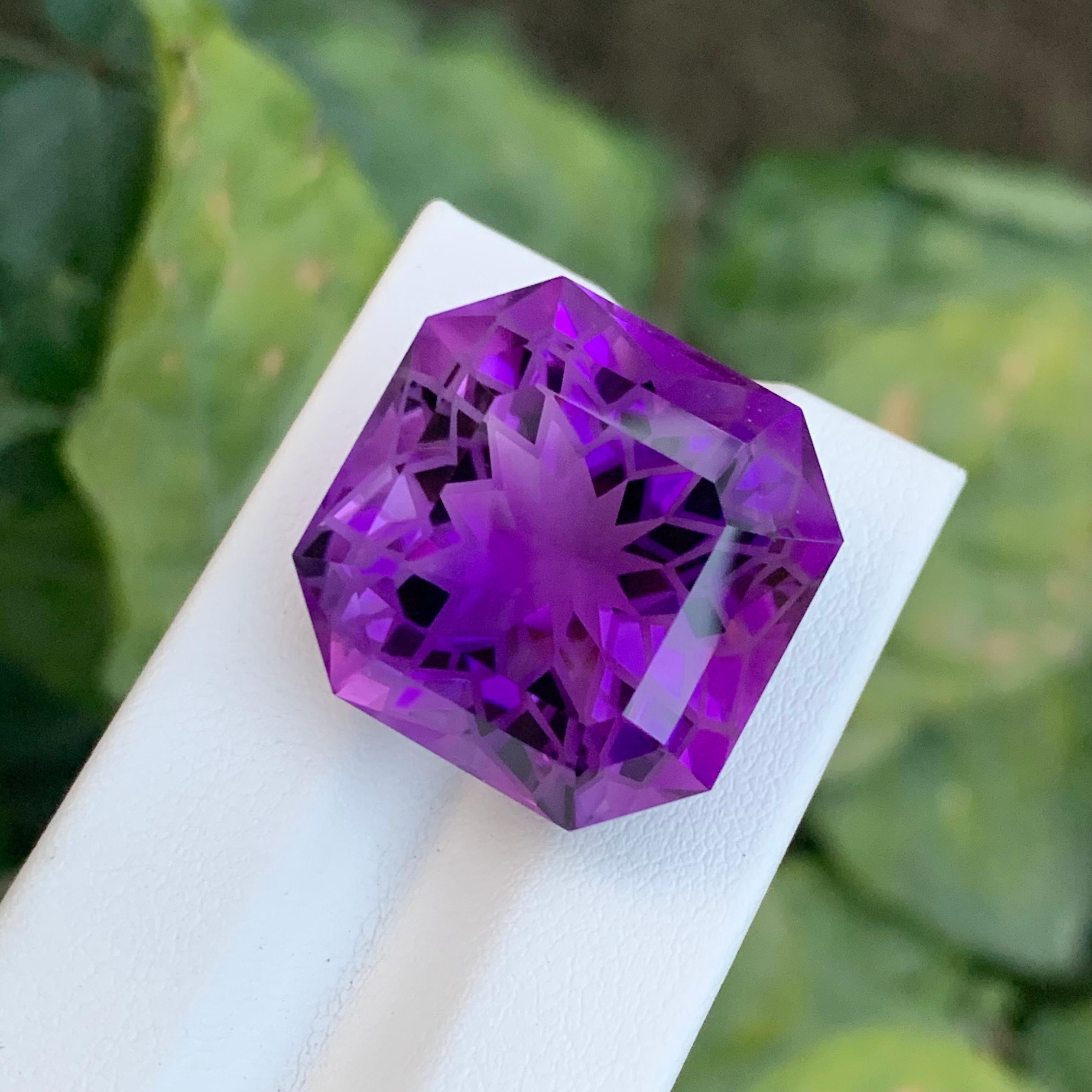 Arts and Crafts 40.70 Carat Natural Loose Amethyst Square Shape Gemstone (Améthyste en vrac de forme carrée) en vente
