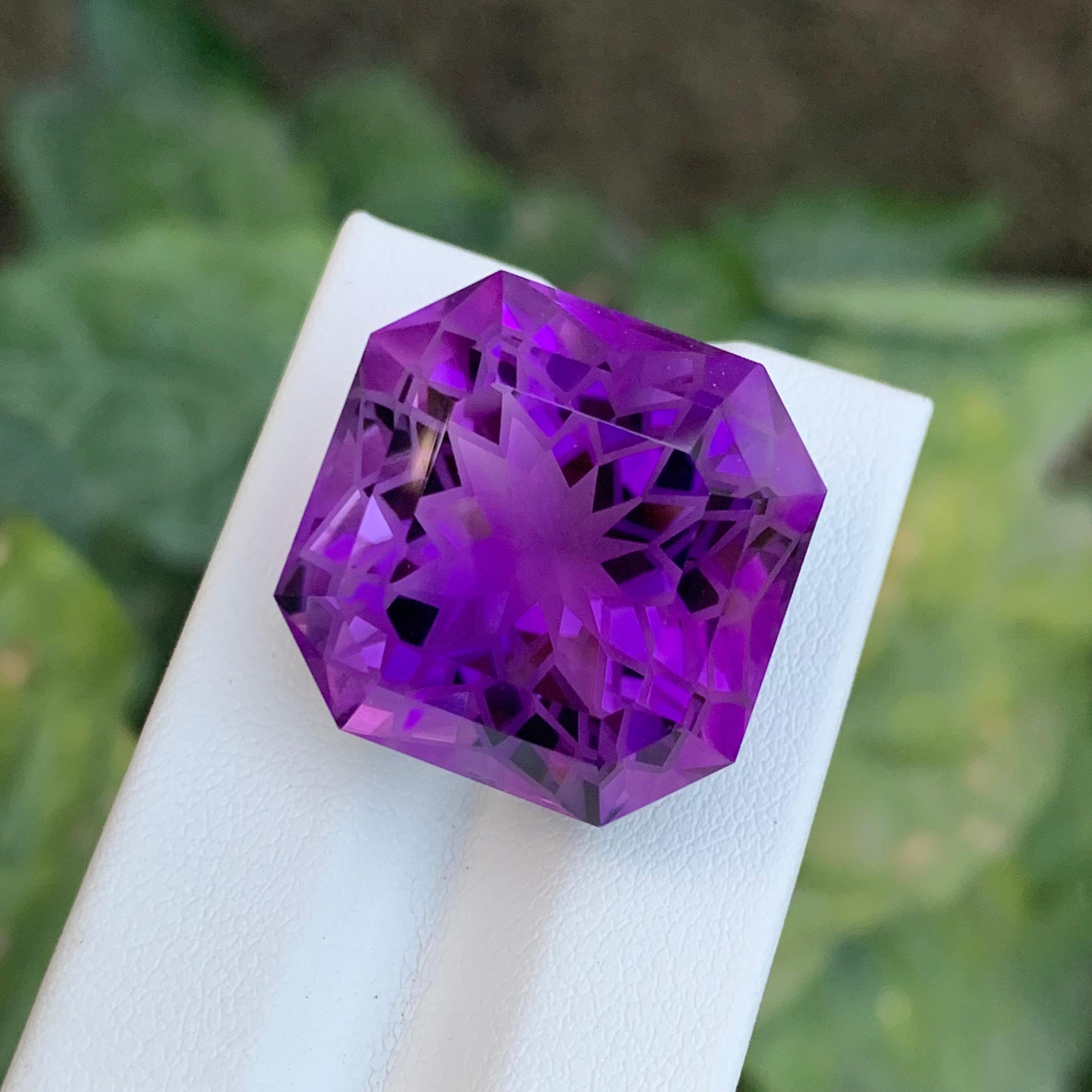 Taille carrée 40.70 Carat Natural Loose Amethyst Square Shape Gemstone (Améthyste en vrac de forme carrée) en vente