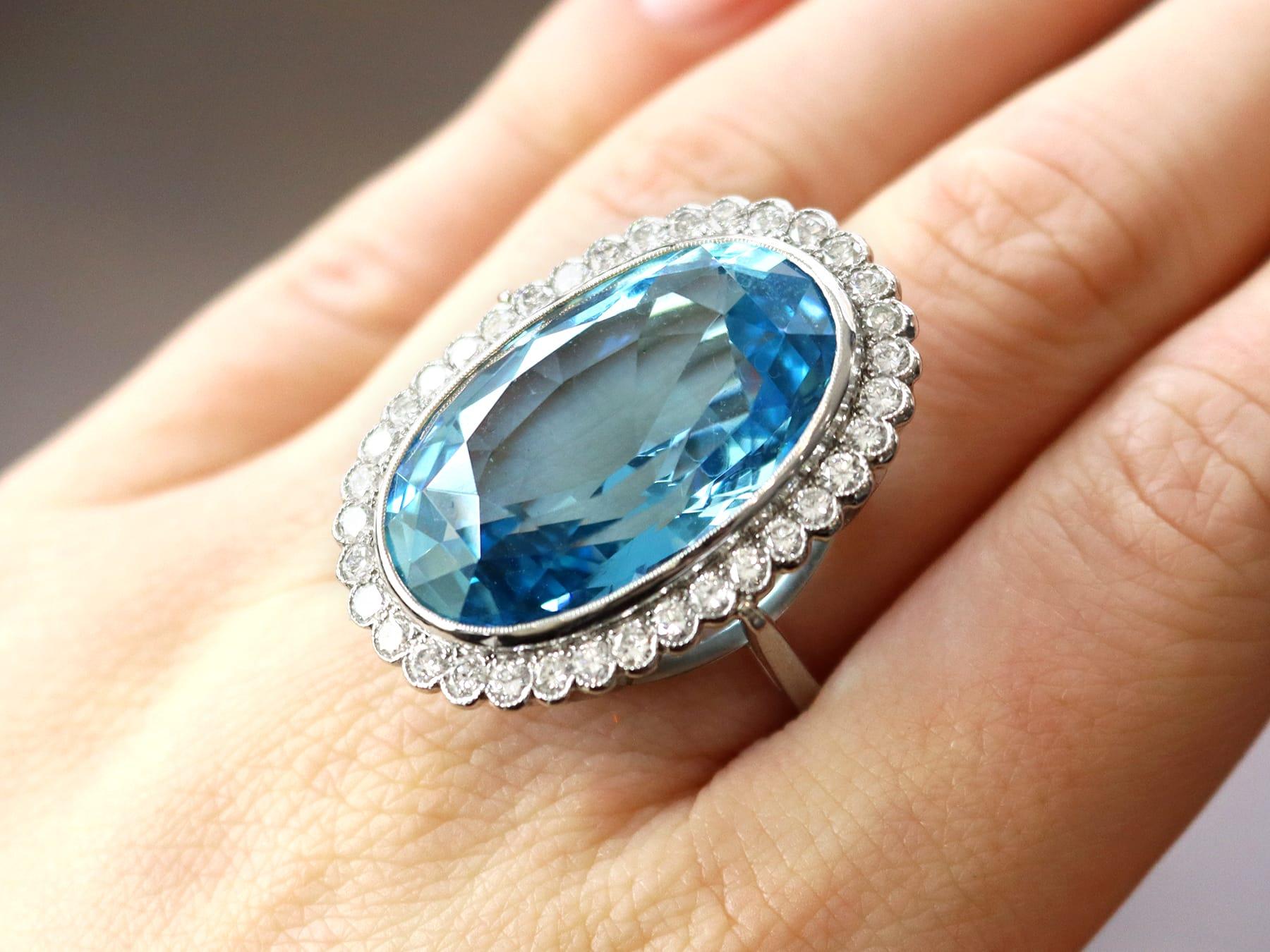 40.72 Carat Aquamarine and 1.82 Carat Diamond Platinum Cocktail Ring In Excellent Condition For Sale In Jesmond, Newcastle Upon Tyne