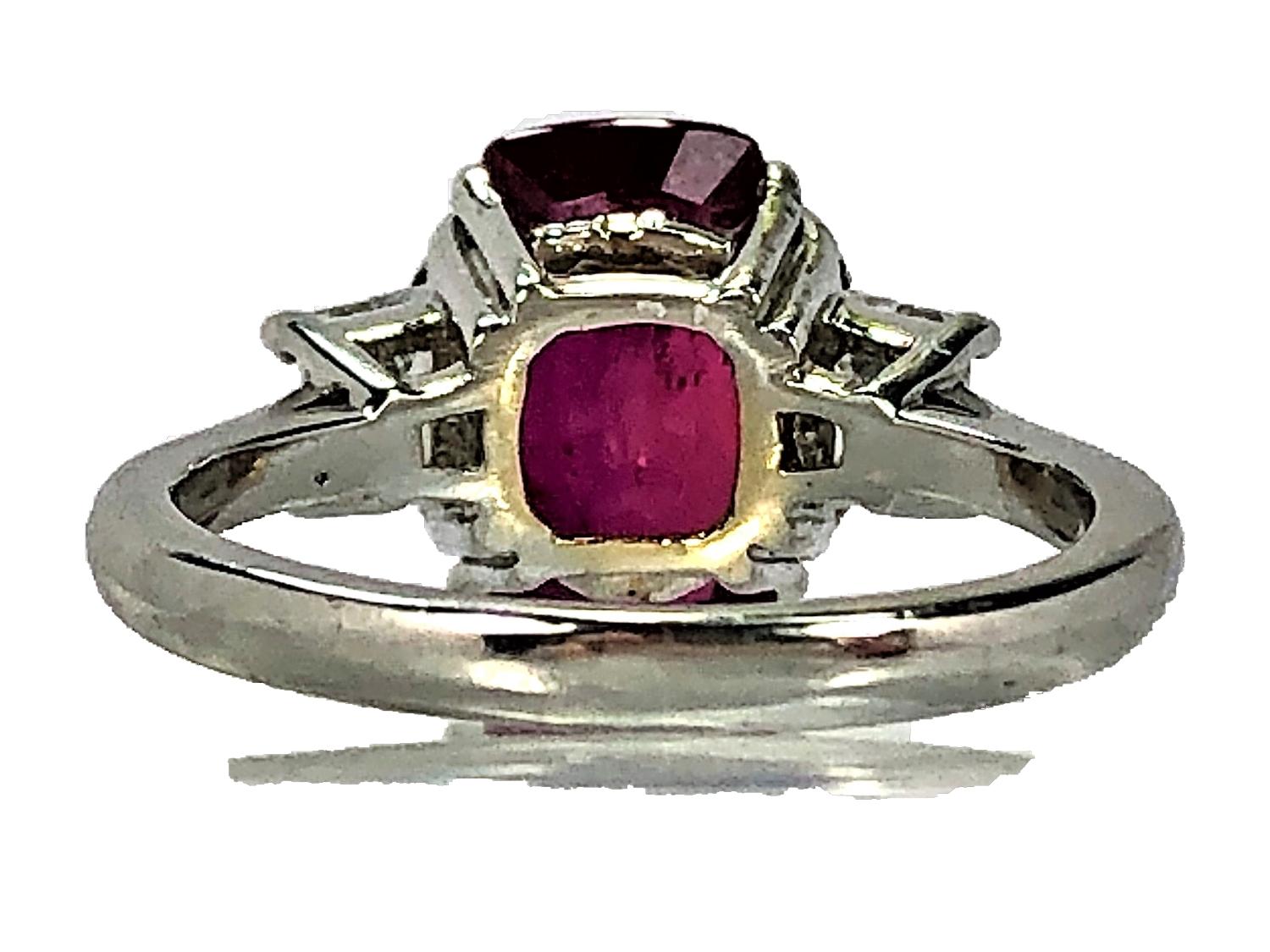 4.07 Carat Mozambique Ruby and Diamond Three-Stone Ring Set in Platinum In Good Condition In Palm Beach, FL