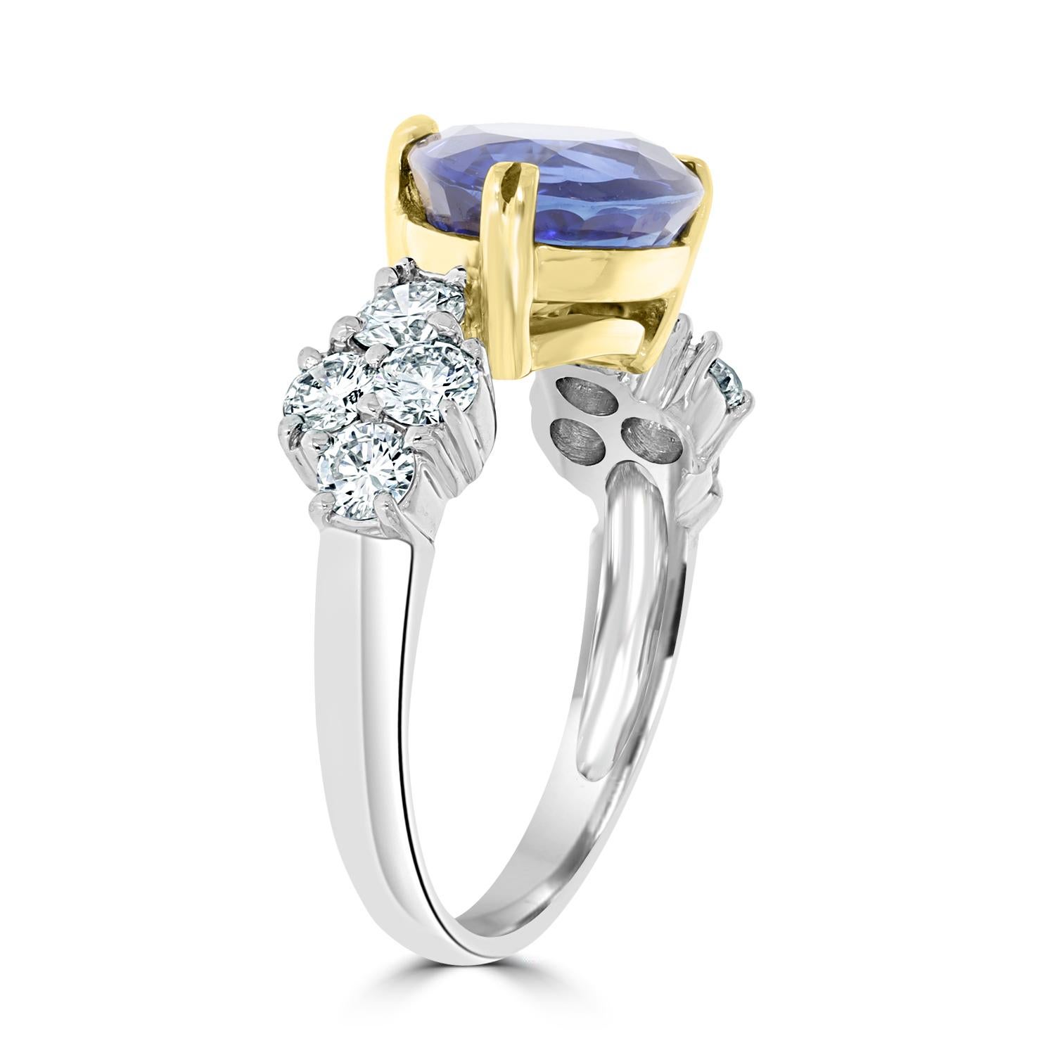 Modern 4.07ct Sapphire Ring with 0.82ct Diamonds Set in Platinum/18k For Sale