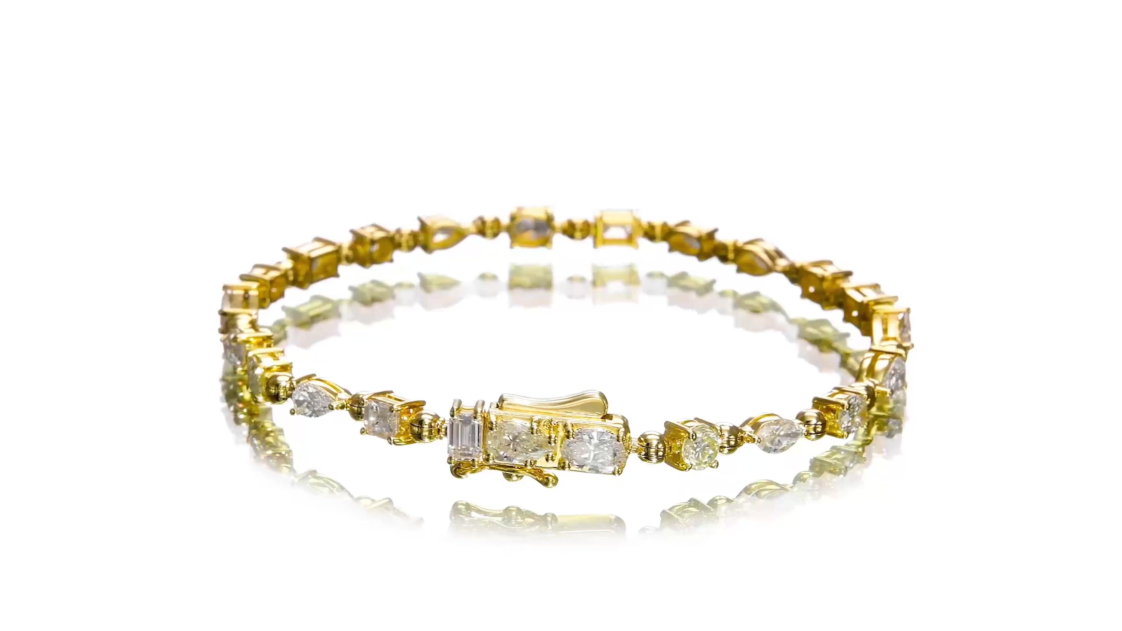 Contemporary 4.08 Carat Diamond Tennis Bracelet with Mixes Shapes 14K Gold For Sale
