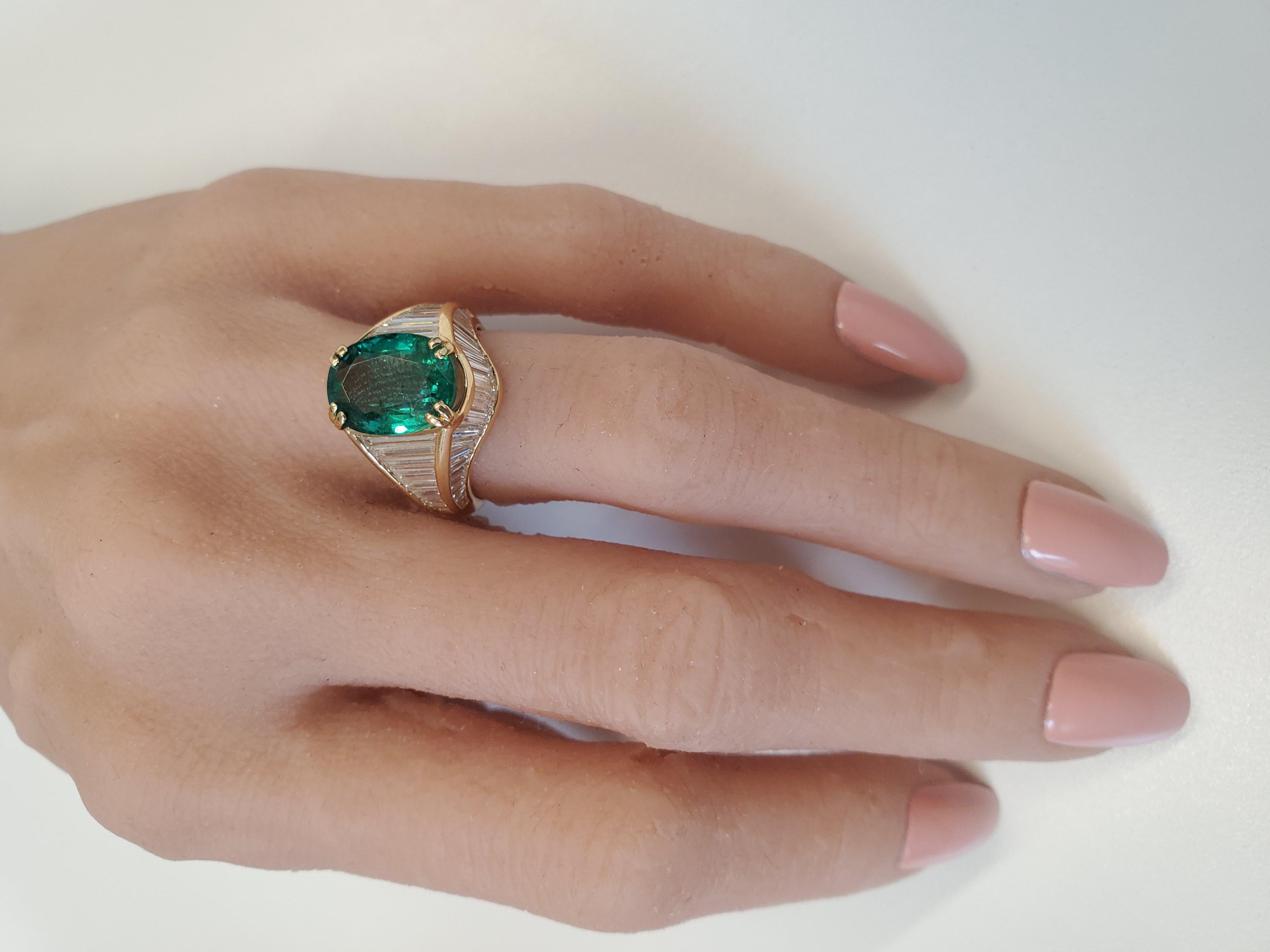 4.08 Carat Emerald Oval Diamond Ring in 18 Karat Yellow Gold In New Condition In Chicago, IL