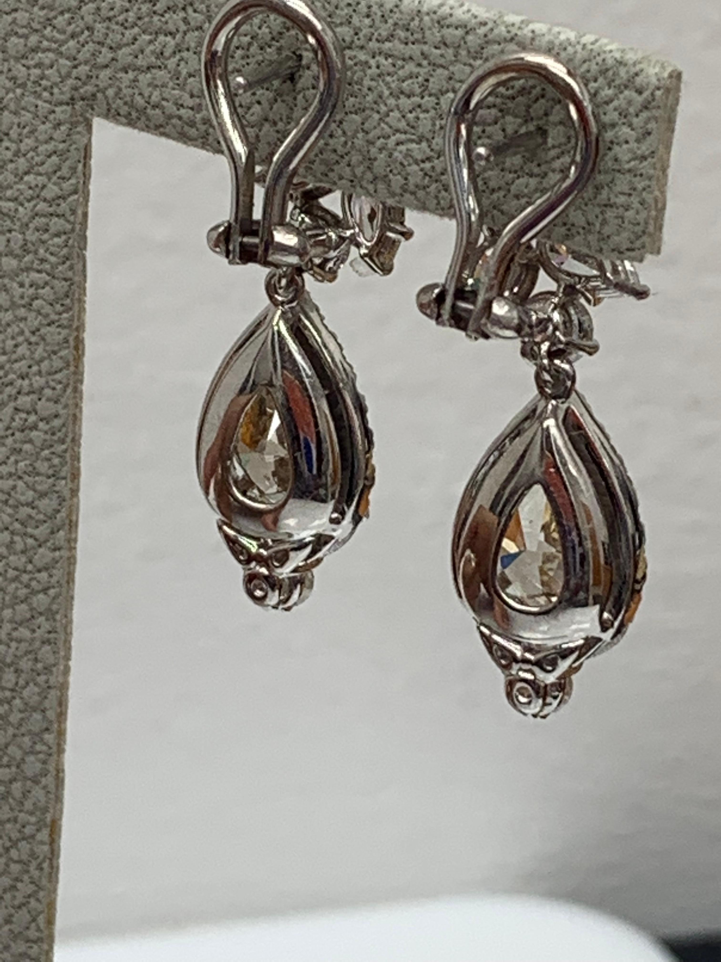 4.08 Carat Fancy Brown Diamond and Diamond Drop Earrings in 18K White Gold In New Condition For Sale In NEW YORK, NY