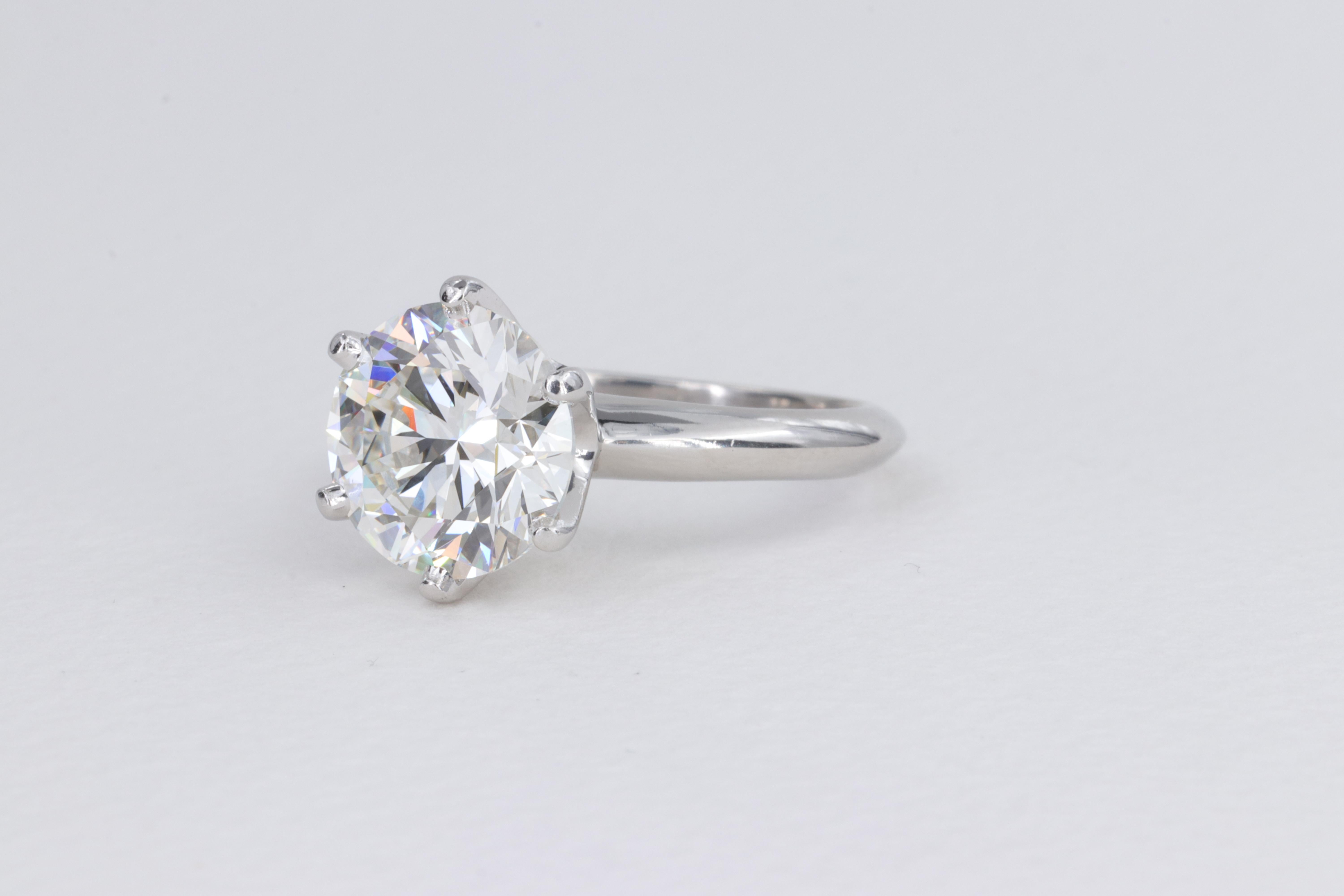 4.08 Carat I VS1 Tiffany & Co. Platinum Solitaire Engagement Ring In Good Condition For Sale In Tampa, FL