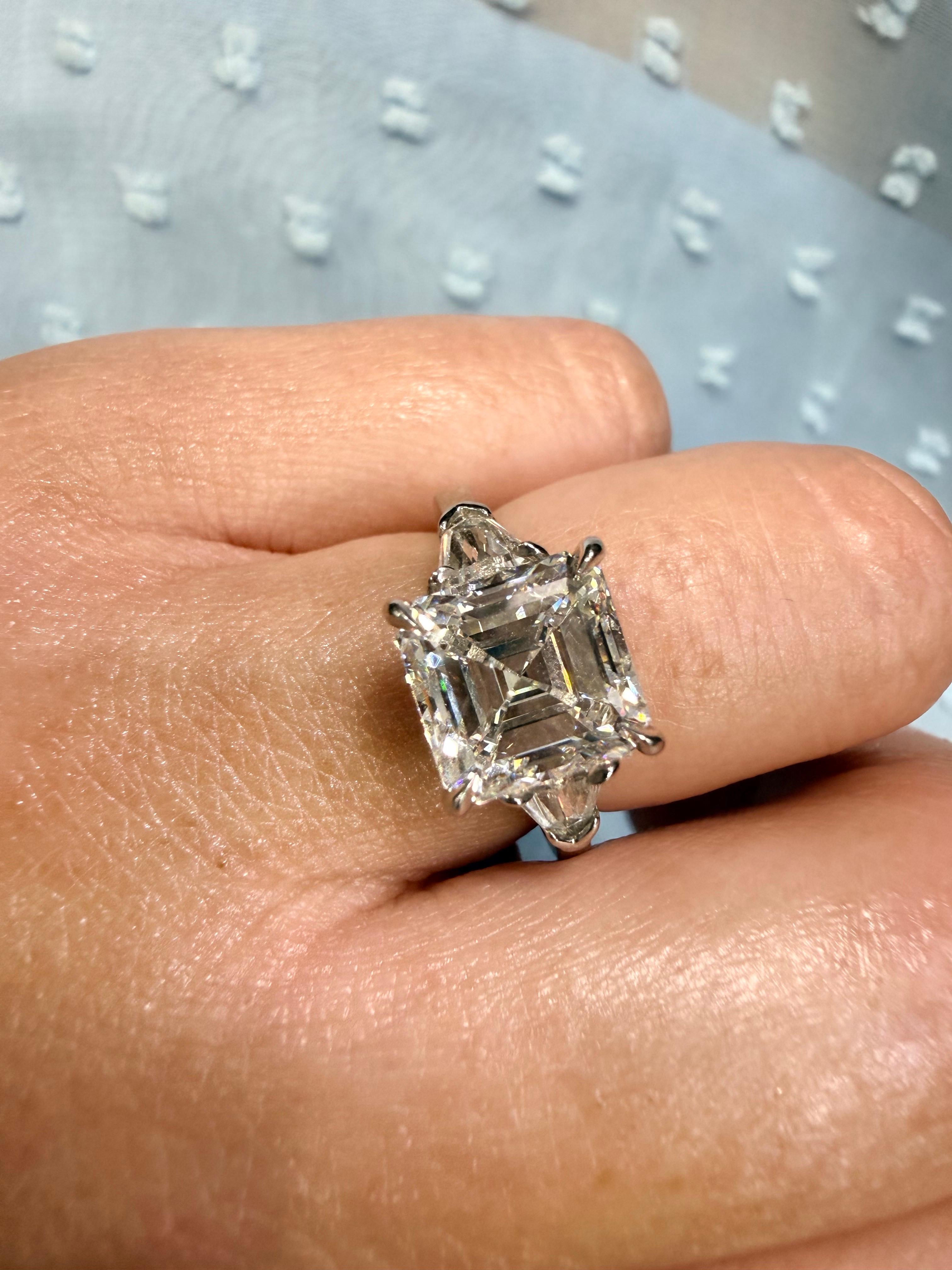 4,08 Karat Diamantring mit Asscher-Schliff aus Platin, GIA-zertifiziert im Angebot 3