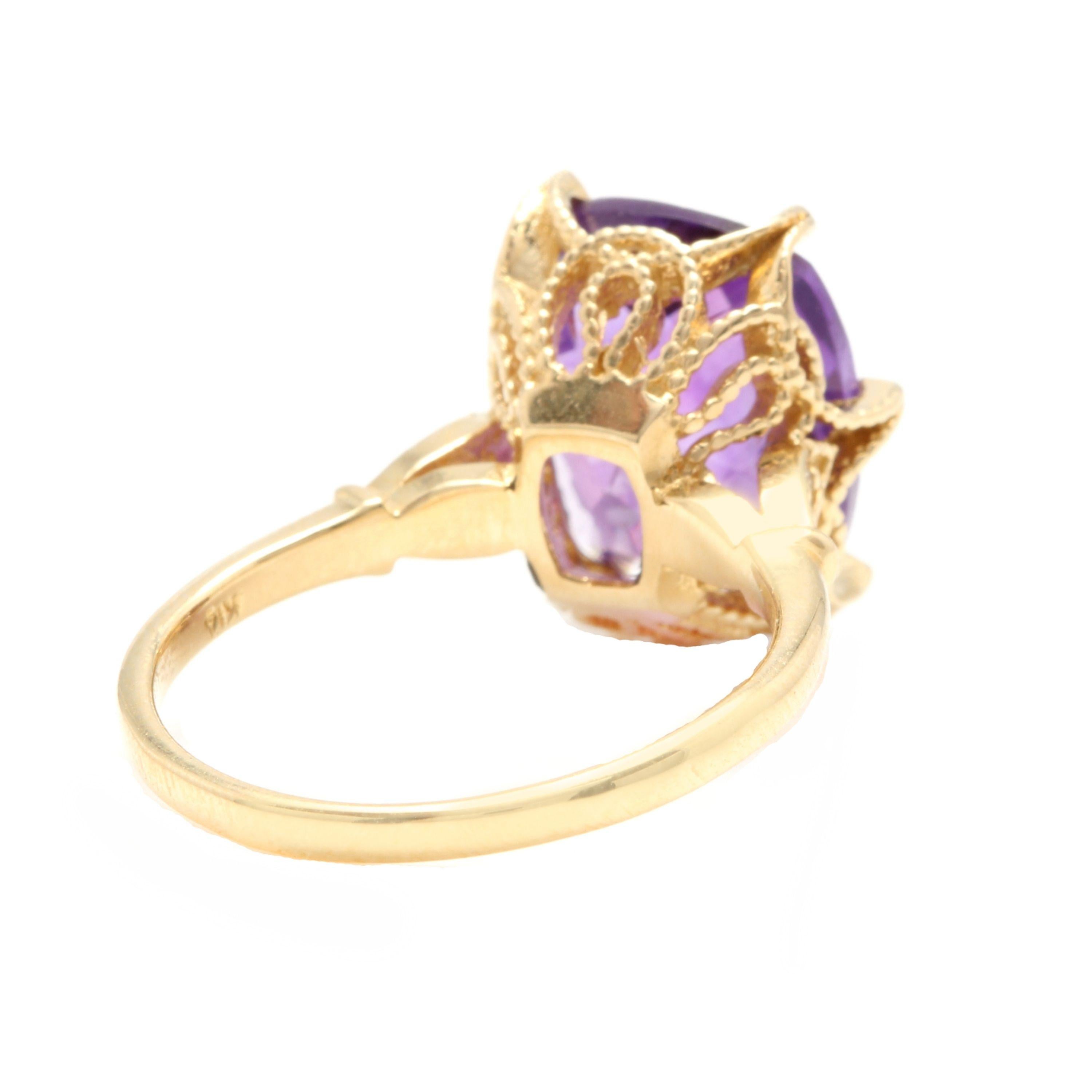 4.08 Carat Natural Amethyst and Diamond 14 Karat Solid Yellow Gold Ring In New Condition For Sale In Los Angeles, CA